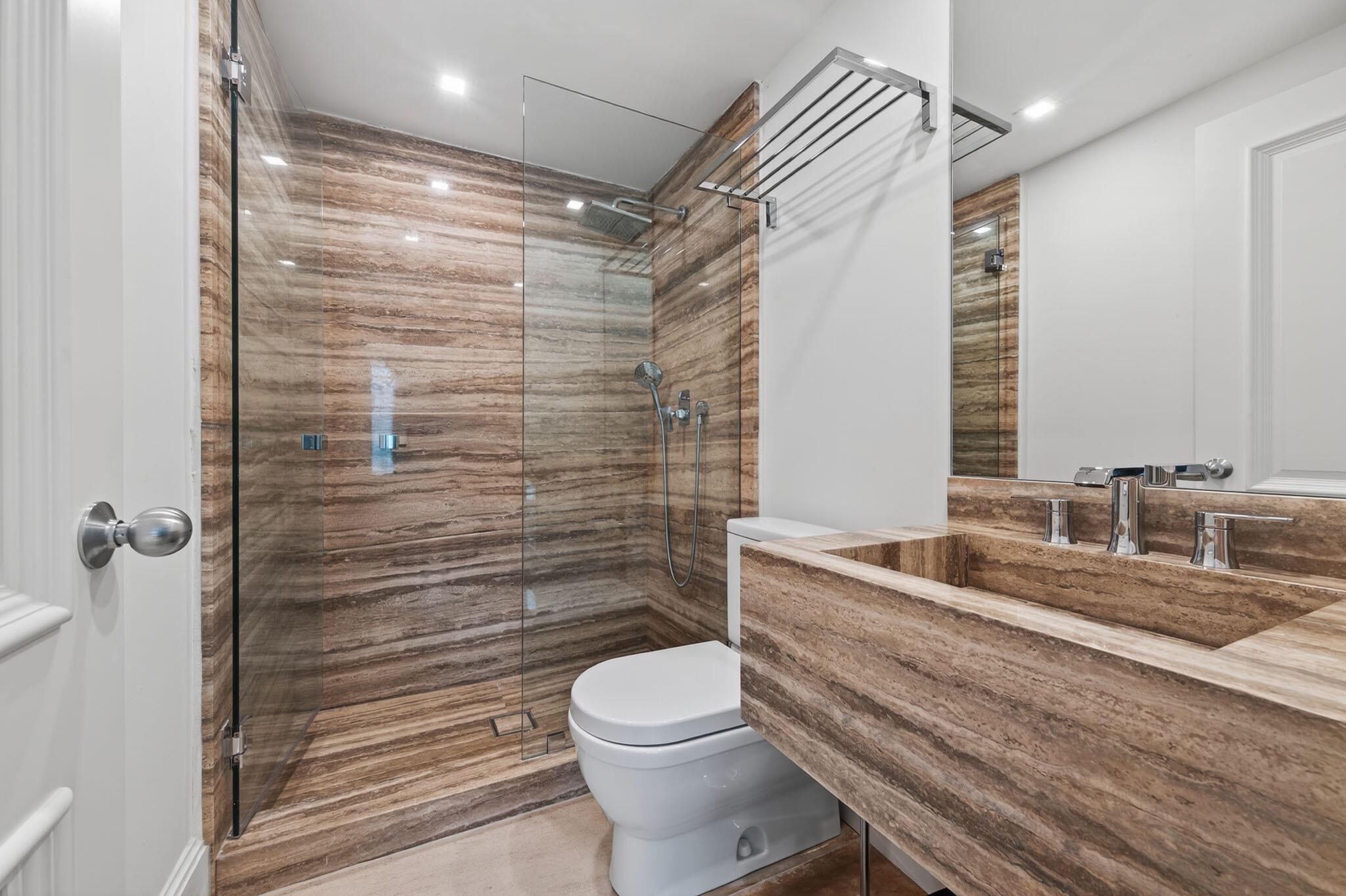 PRIMAVERA ESTATES (MIDDLE - Residential Lease