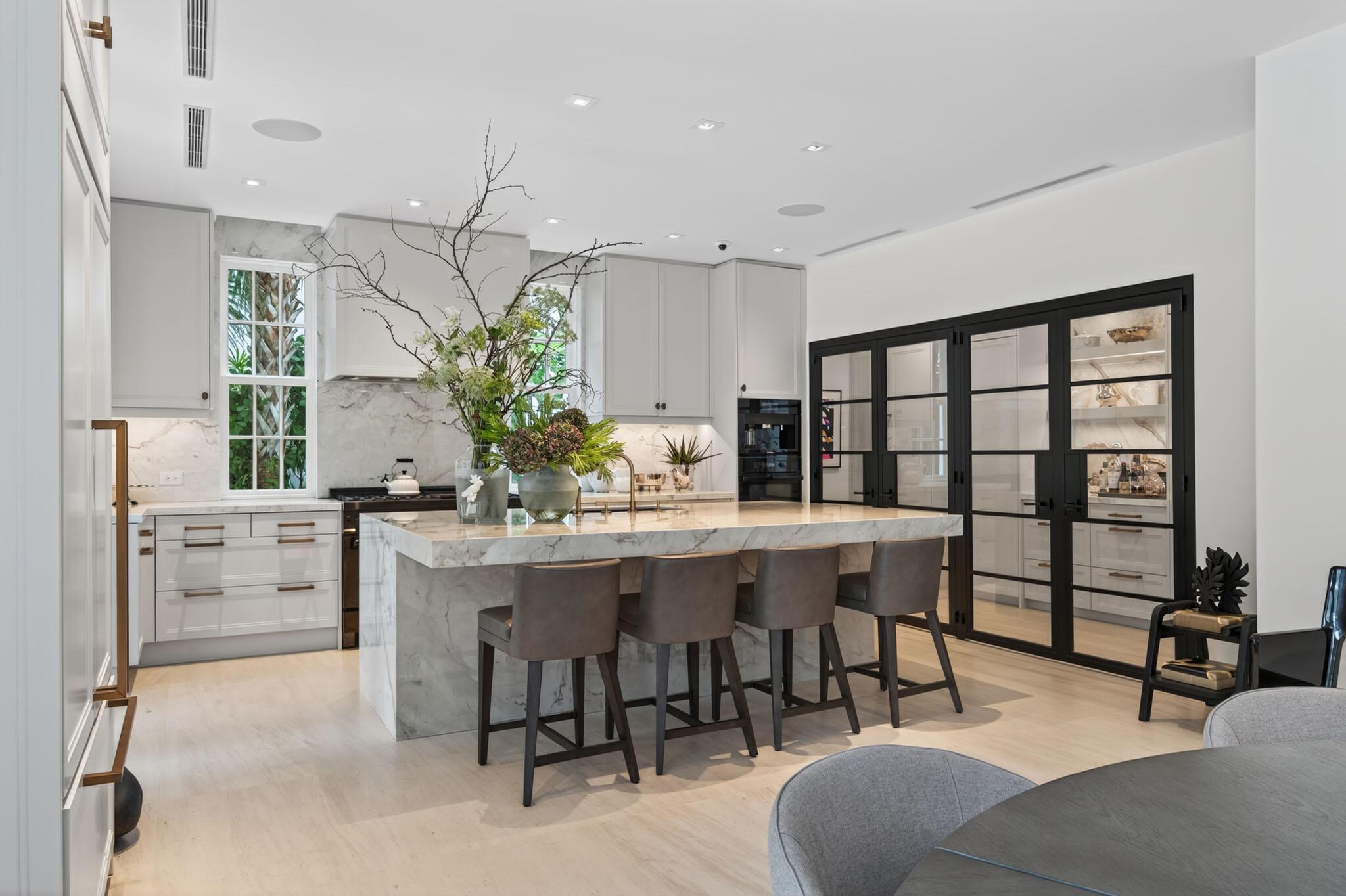 PRIMAVERA ESTATES (MIDDLE - Residential Lease