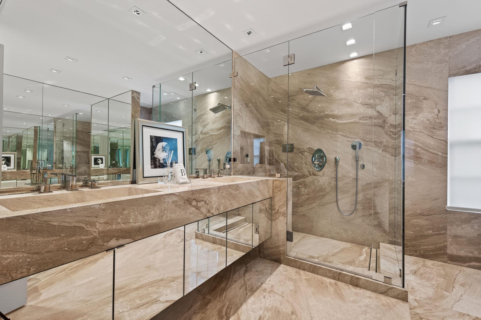 PRIMAVERA ESTATES (MIDDLE - Residential Lease