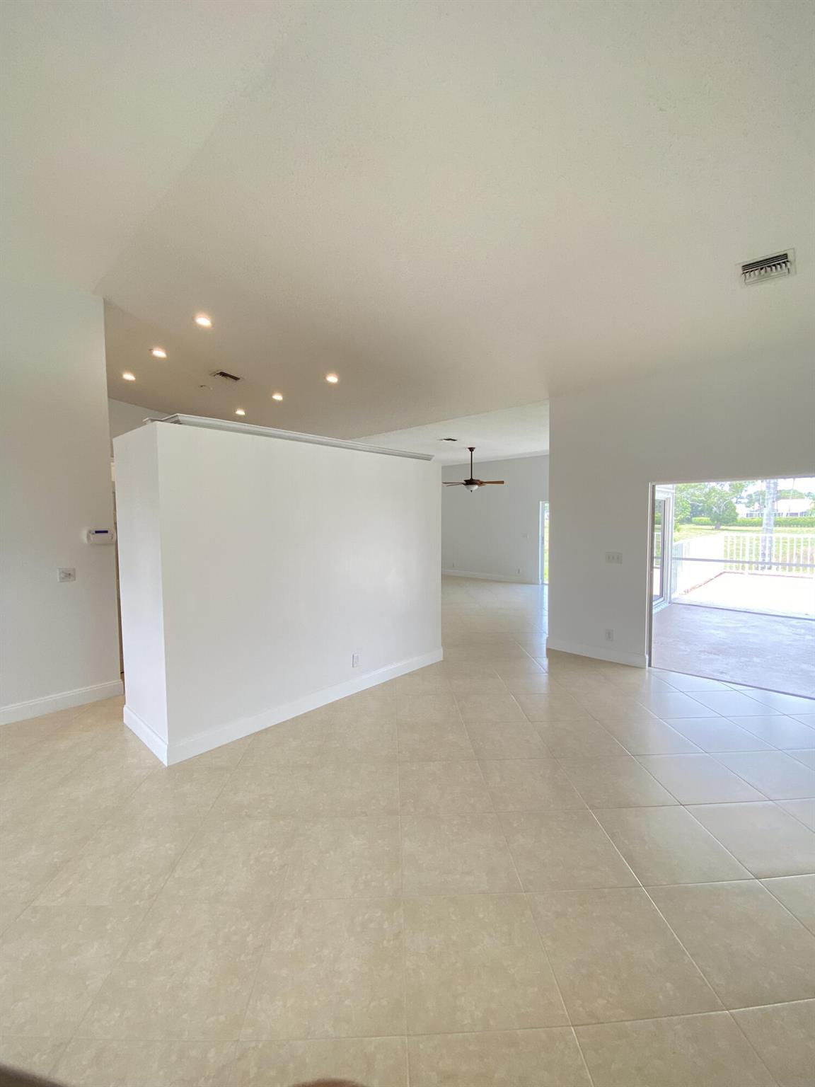 CYPRESS CREEK COUNTRY CLUB SW QUAD - Residential Lease