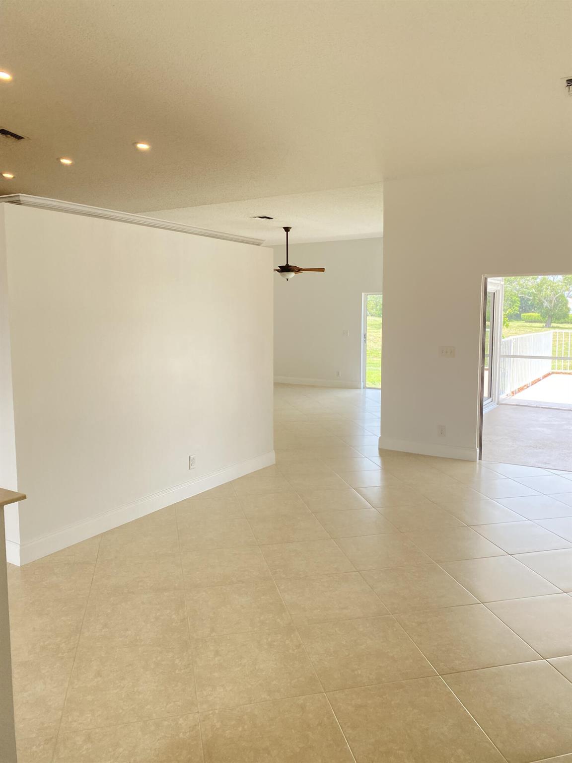 CYPRESS CREEK COUNTRY CLUB SW QUAD - Residential Lease