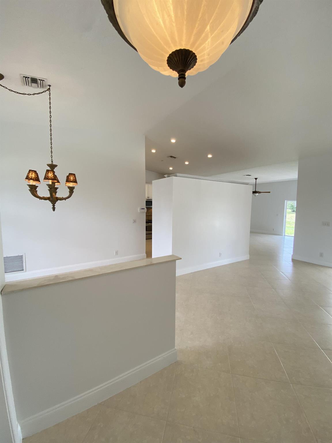 CYPRESS CREEK COUNTRY CLUB SW QUAD - Residential Lease