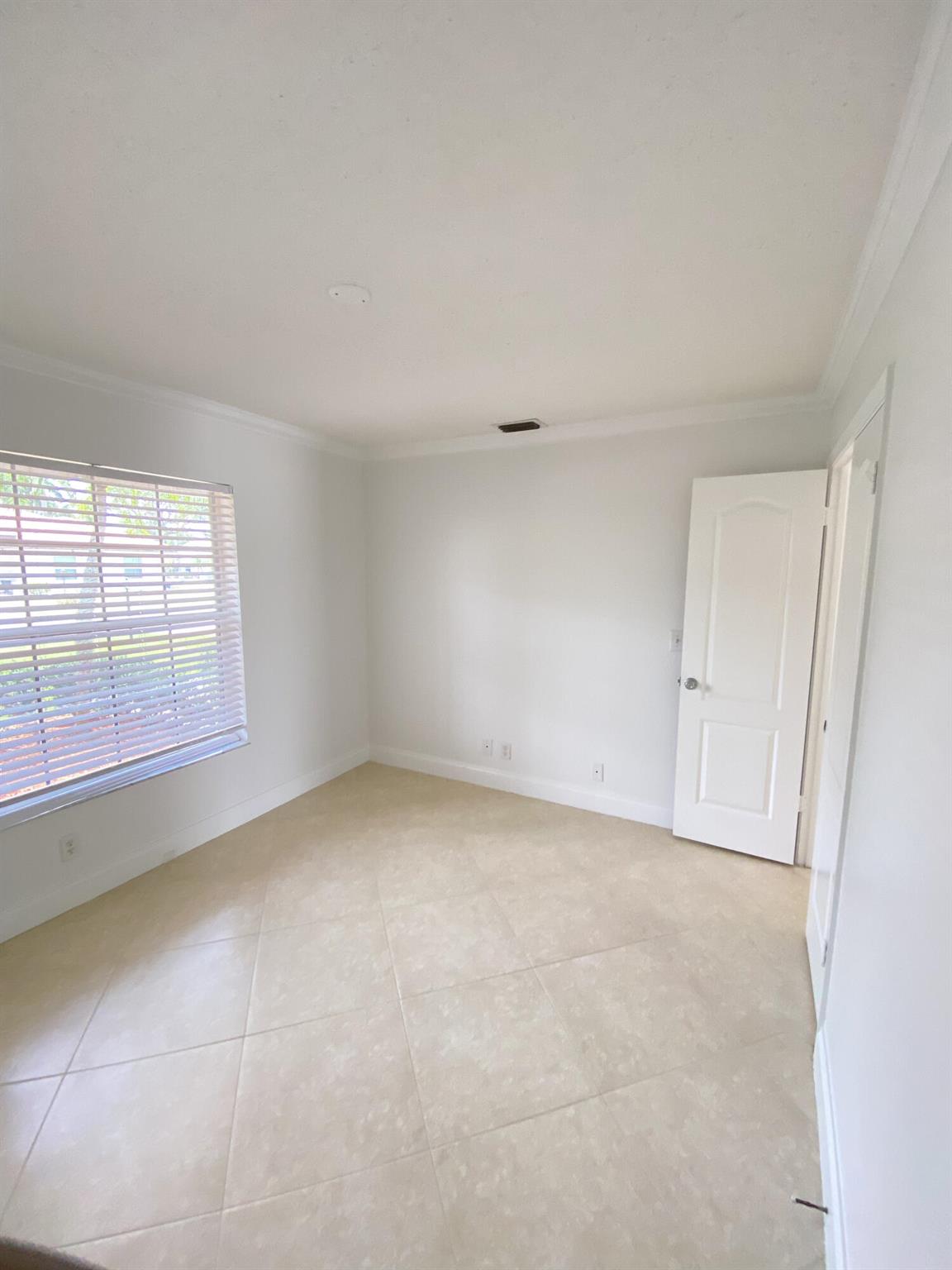 CYPRESS CREEK COUNTRY CLUB SW QUAD - Residential Lease