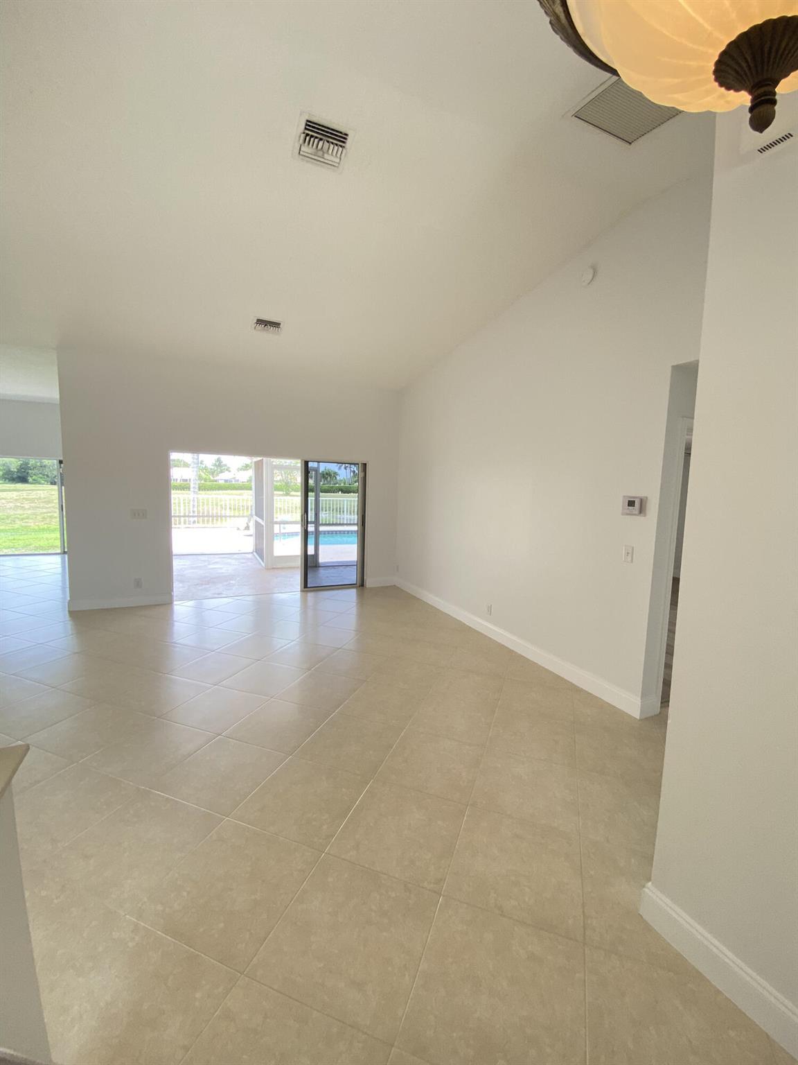 CYPRESS CREEK COUNTRY CLUB SW QUAD - Residential Lease