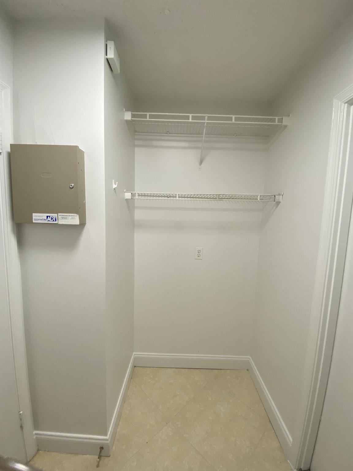 CYPRESS CREEK COUNTRY CLUB SW QUAD - Residential Lease