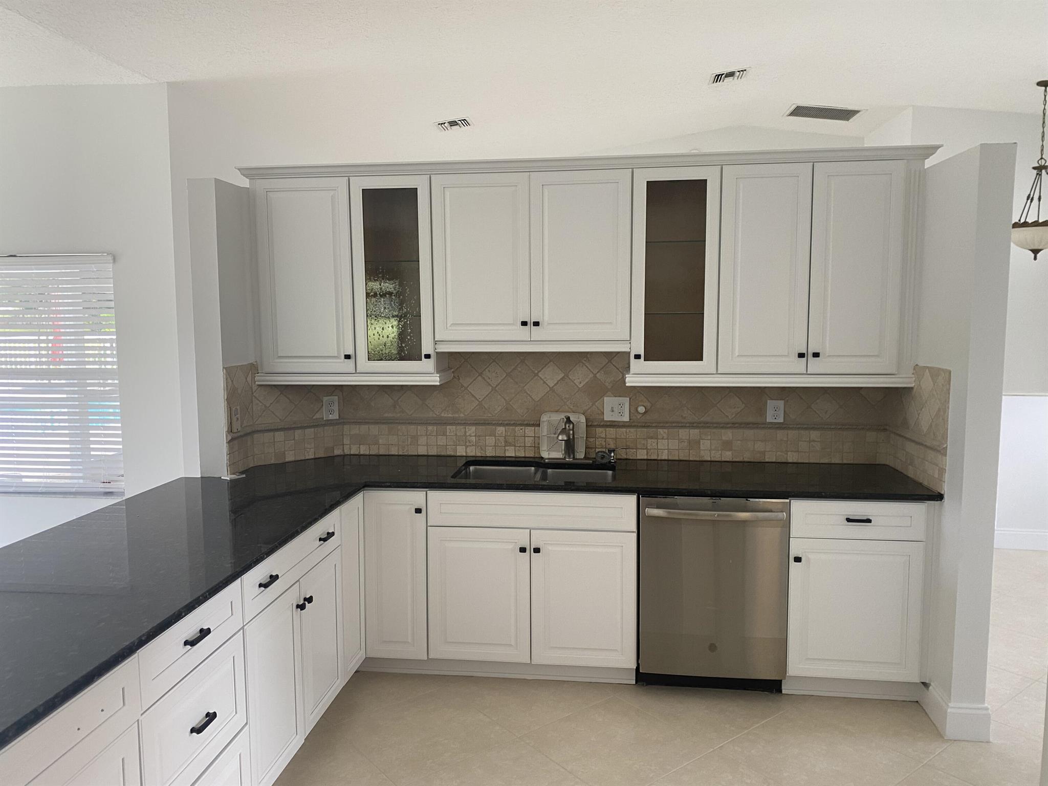 CYPRESS CREEK COUNTRY CLUB SW QUAD - Residential Lease