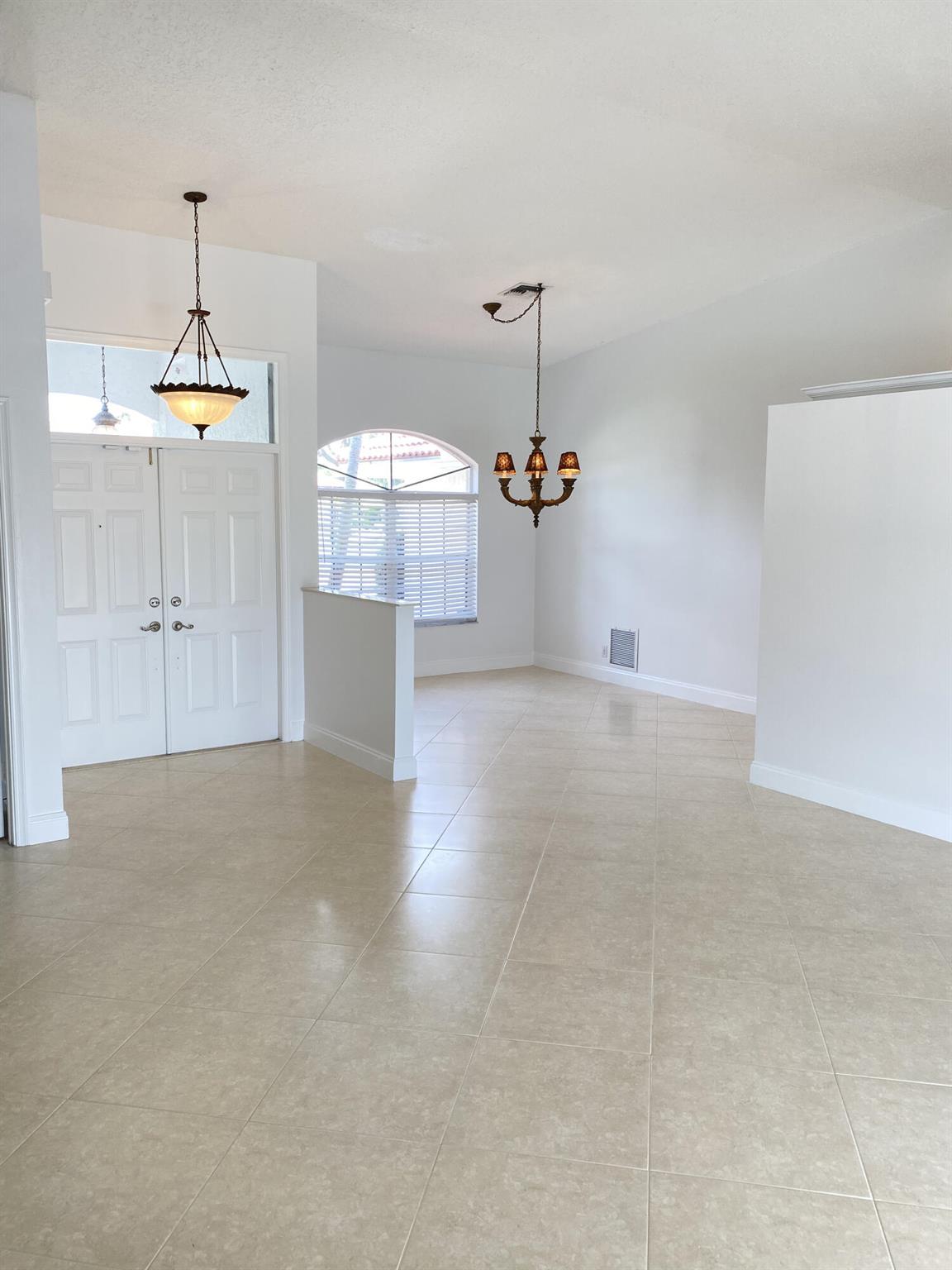 CYPRESS CREEK COUNTRY CLUB SW QUAD - Residential Lease