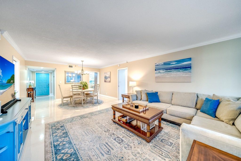 Photo of 625 Oaks Drive #207, Pompano Beach, FL 33069 (MLS # R10963931)