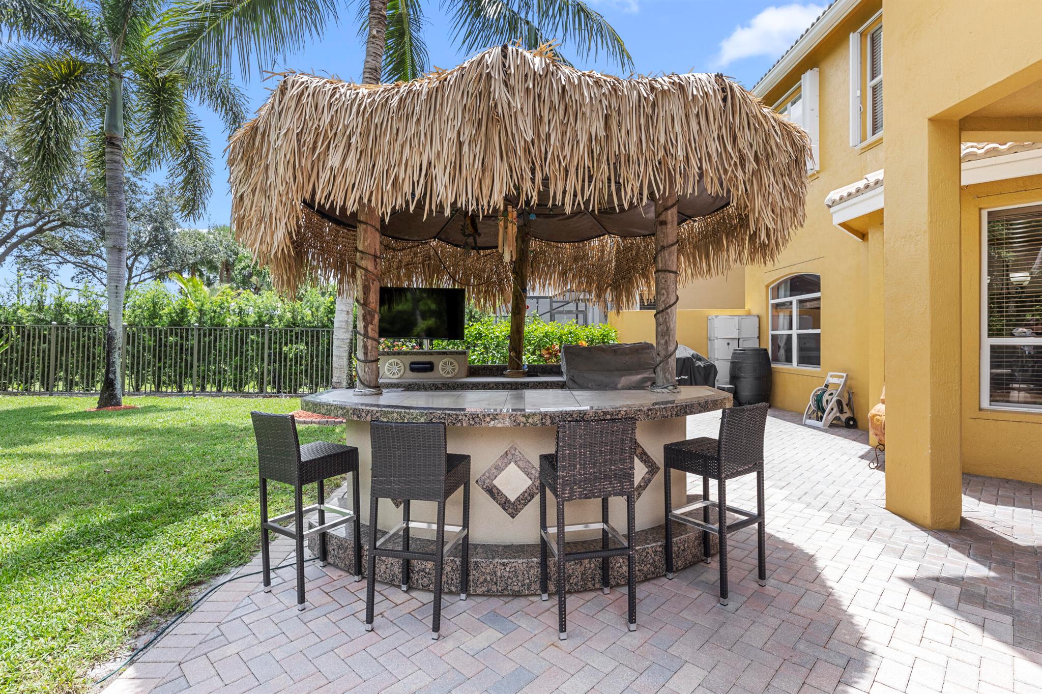 11091 Laurel Walk Road