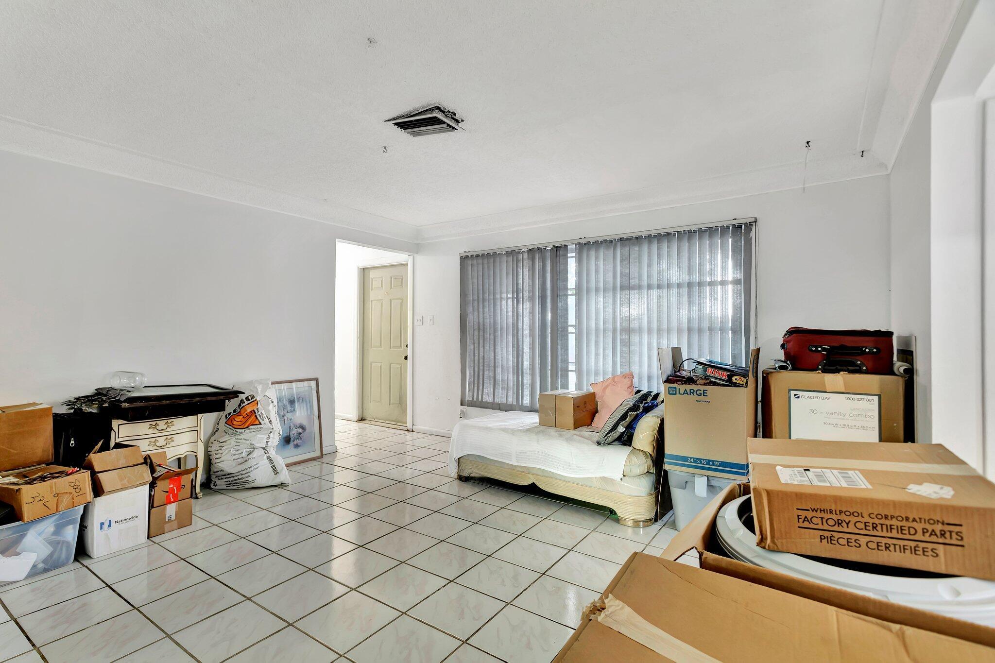 ORIOLE-MARGATE SEC 4 - Residential