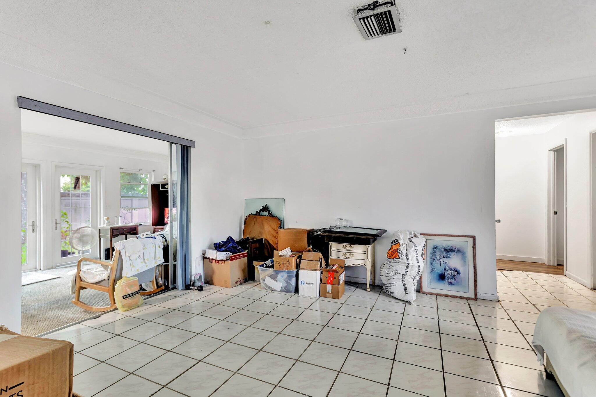 ORIOLE-MARGATE SEC 4 - Residential