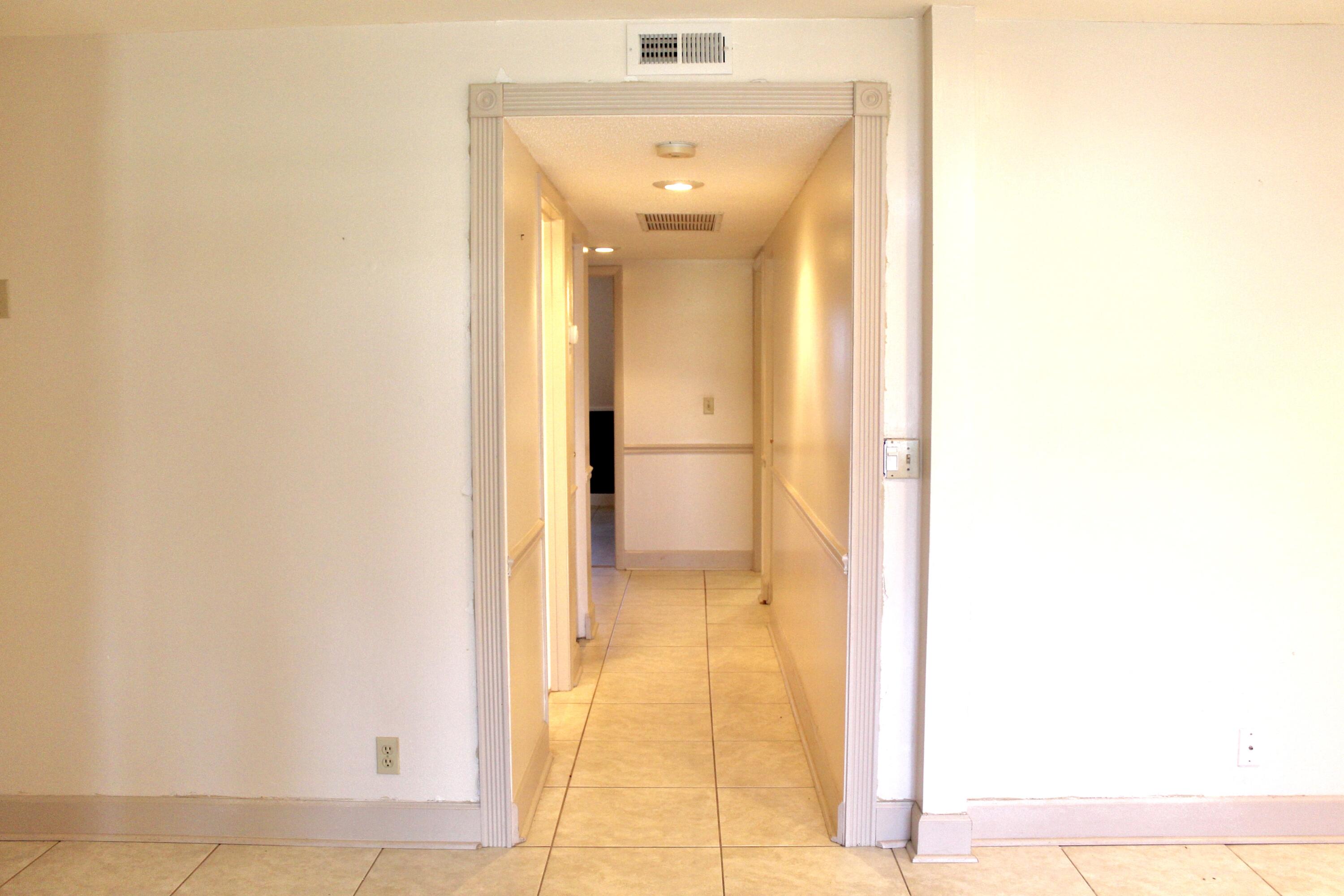 HIGH POINT OF DELRAY WEST CONDO SEC 3 - Residential