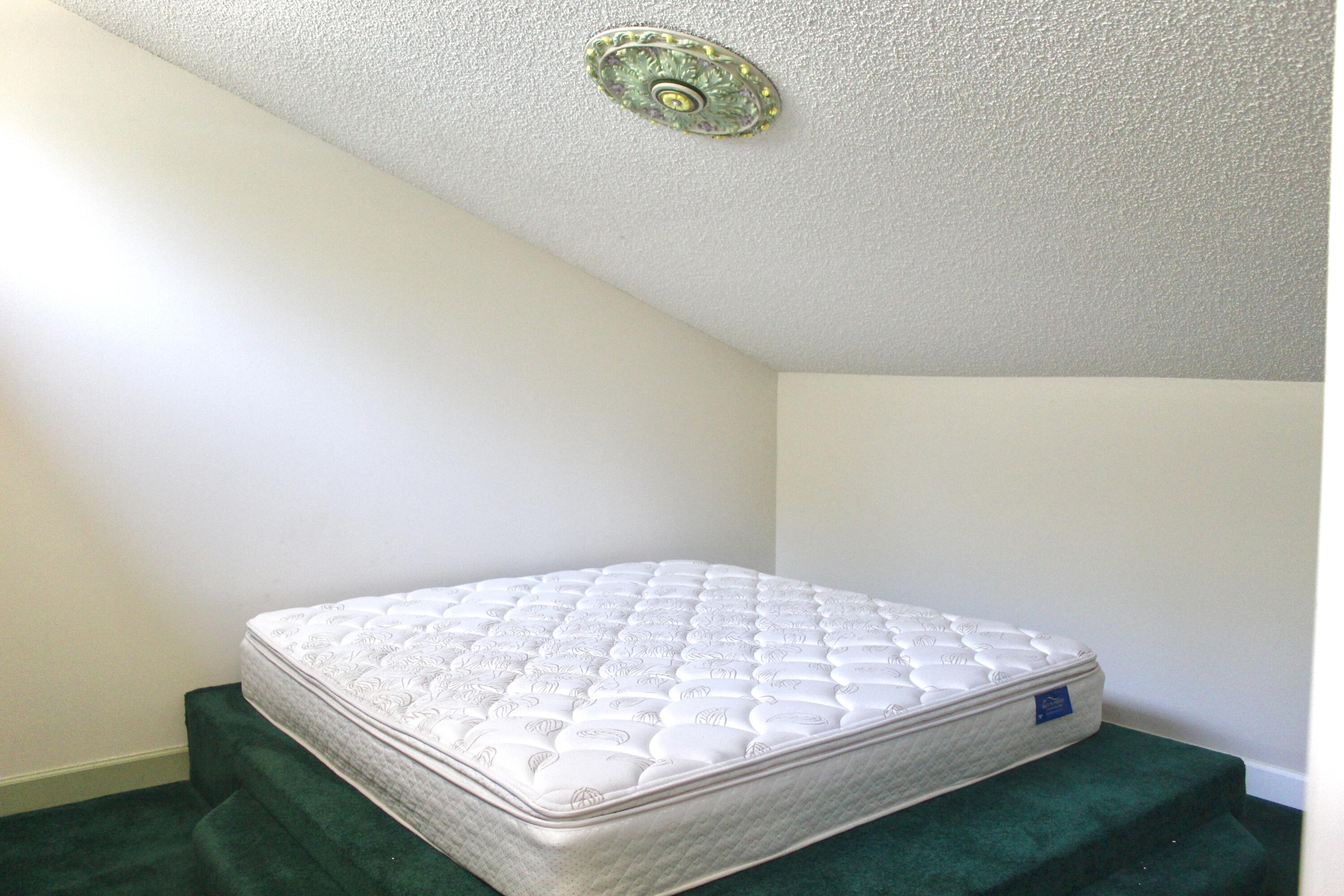 HIGH POINT OF DELRAY WEST CONDO SEC 3 - Residential