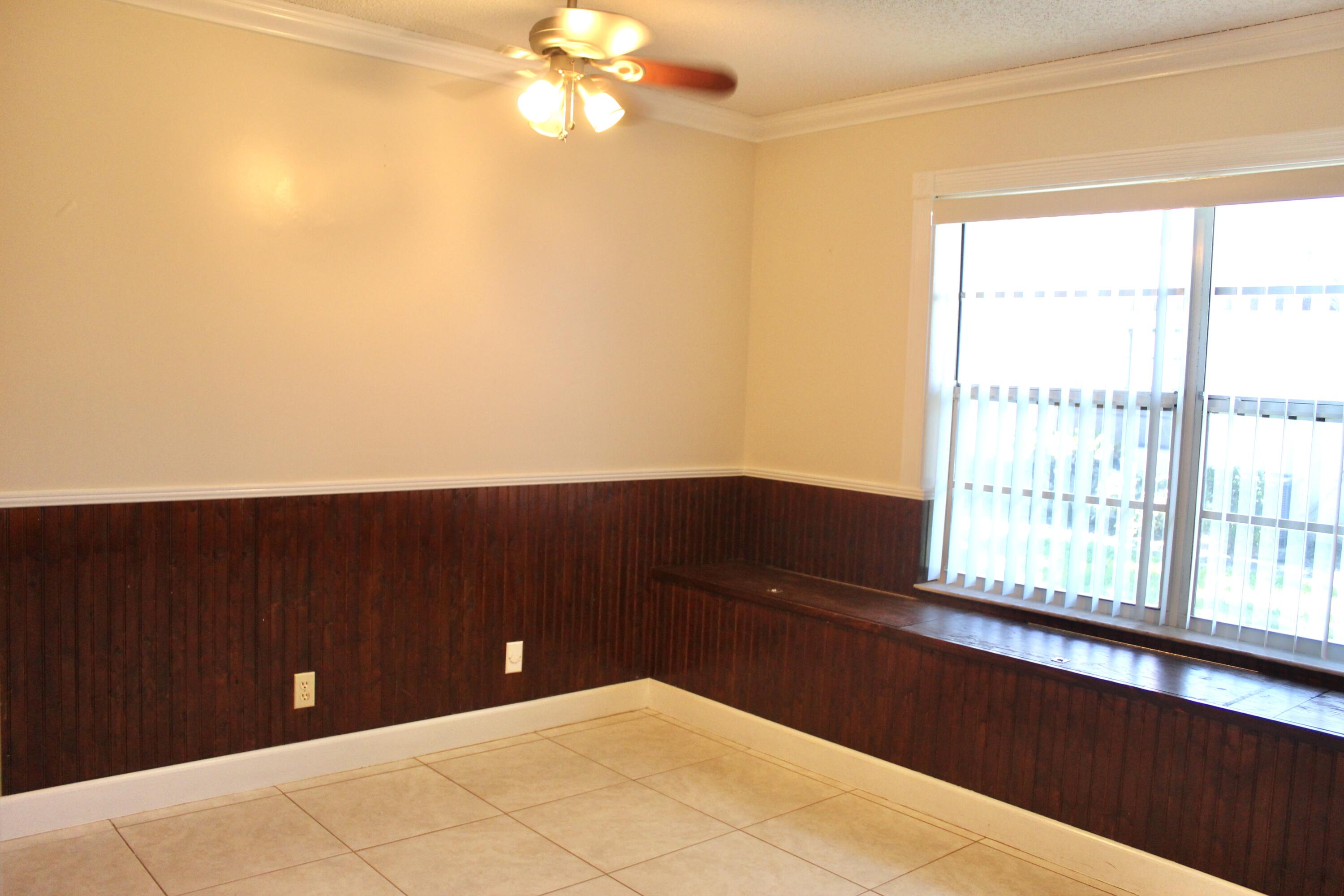 HIGH POINT OF DELRAY WEST CONDO SEC 3 - Residential