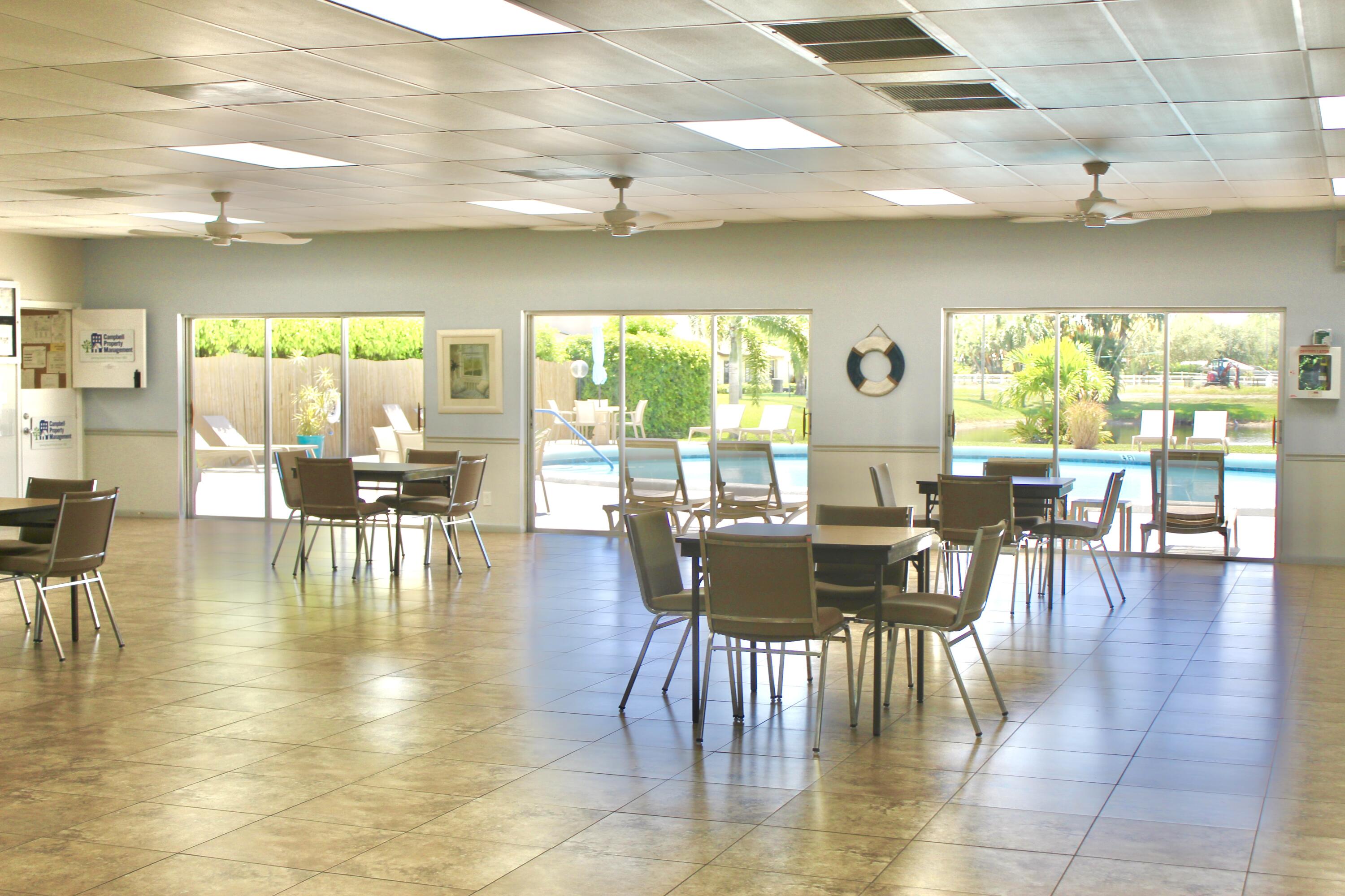 HIGH POINT OF DELRAY WEST CONDO SEC 3 - Residential