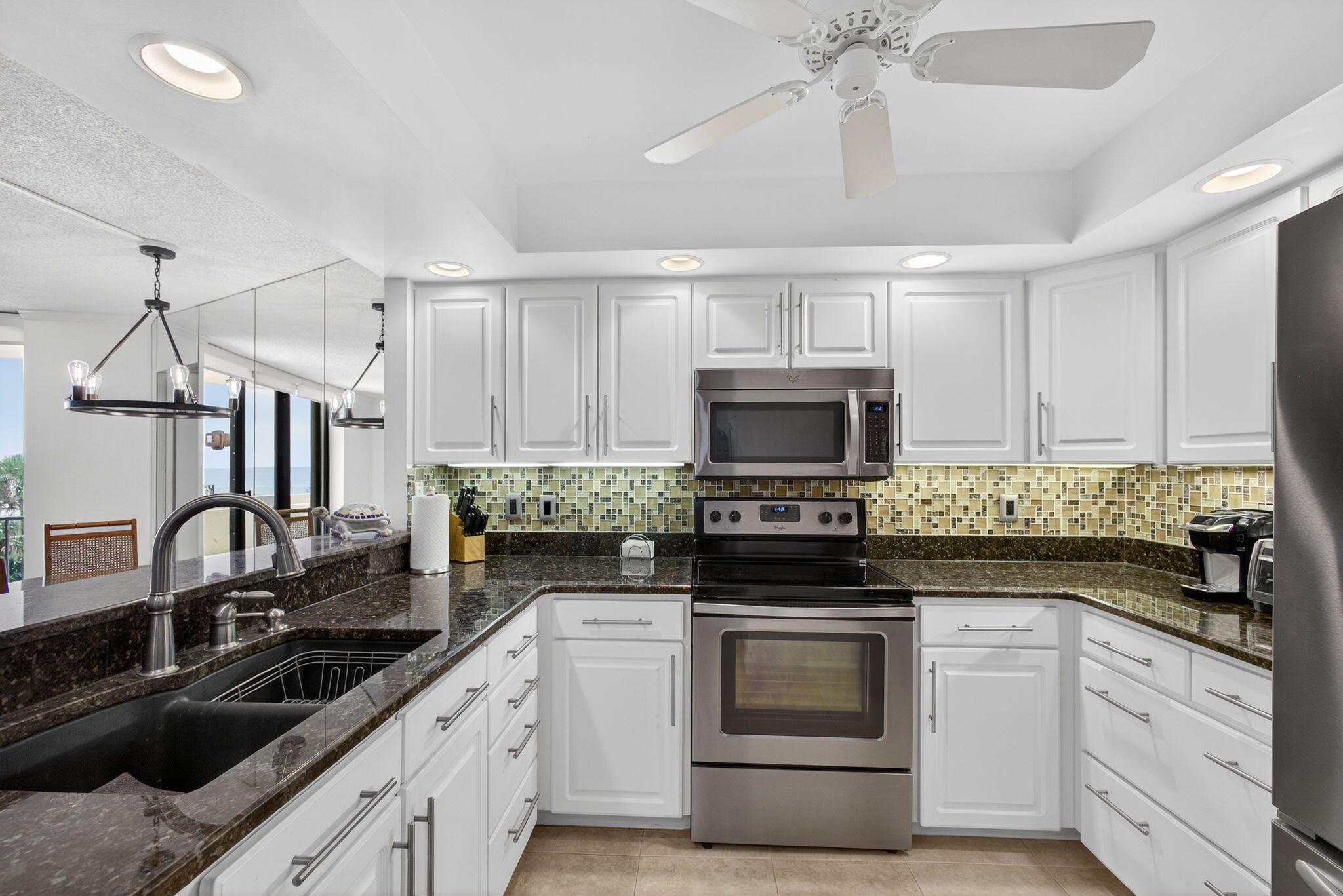 PHOENIX TOWERS CONDO - Residential Lease