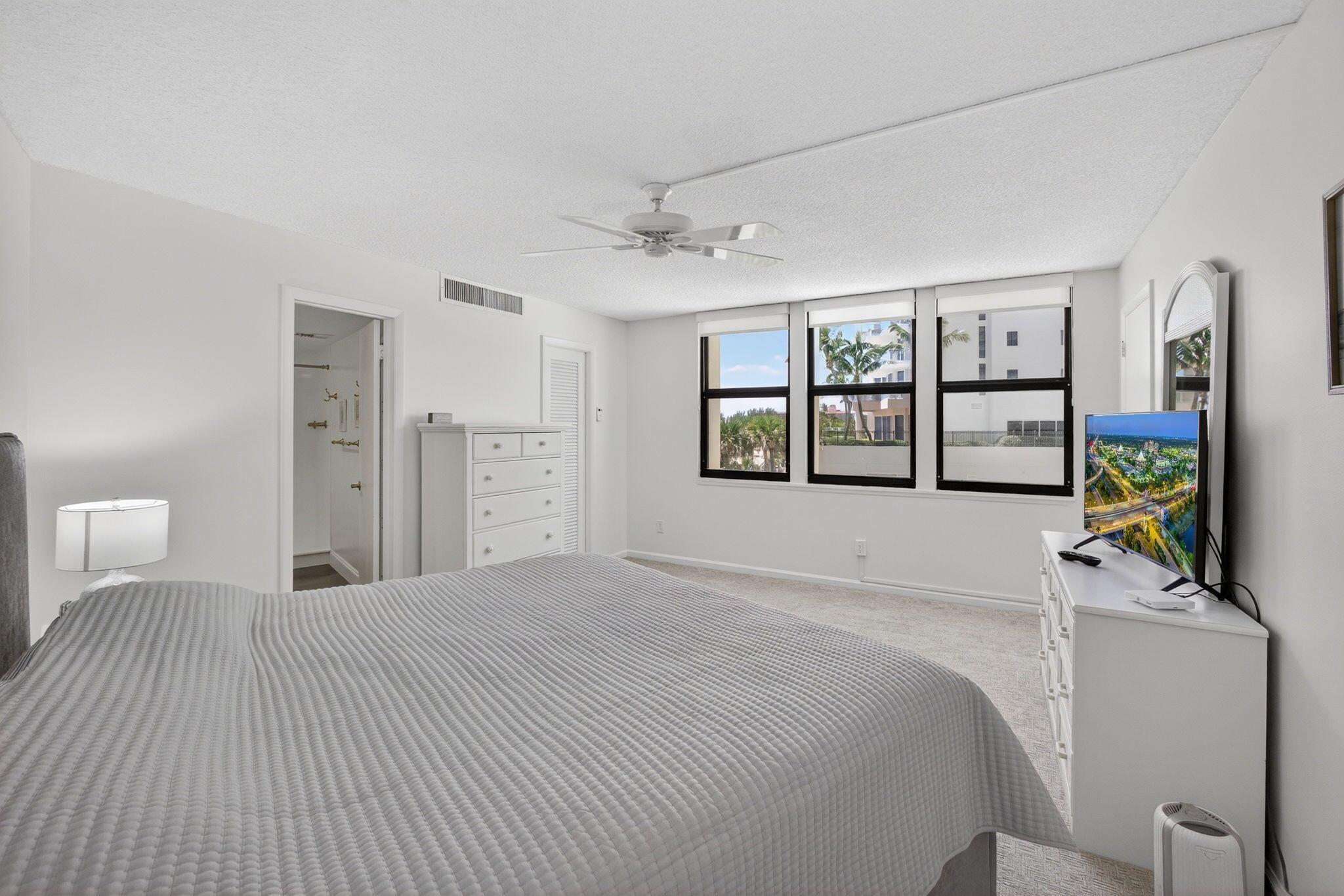 PHOENIX TOWERS CONDO - Residential Lease