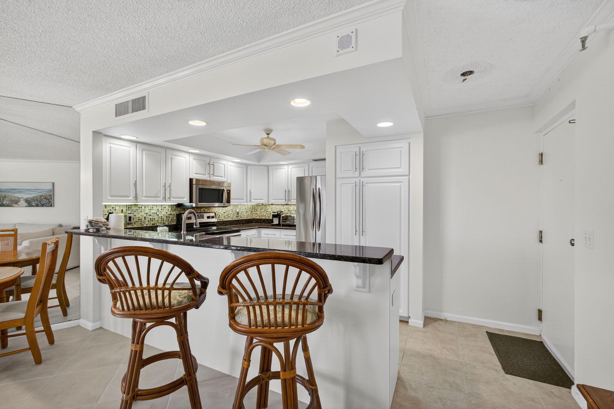 PHOENIX TOWERS CONDO - Residential Lease