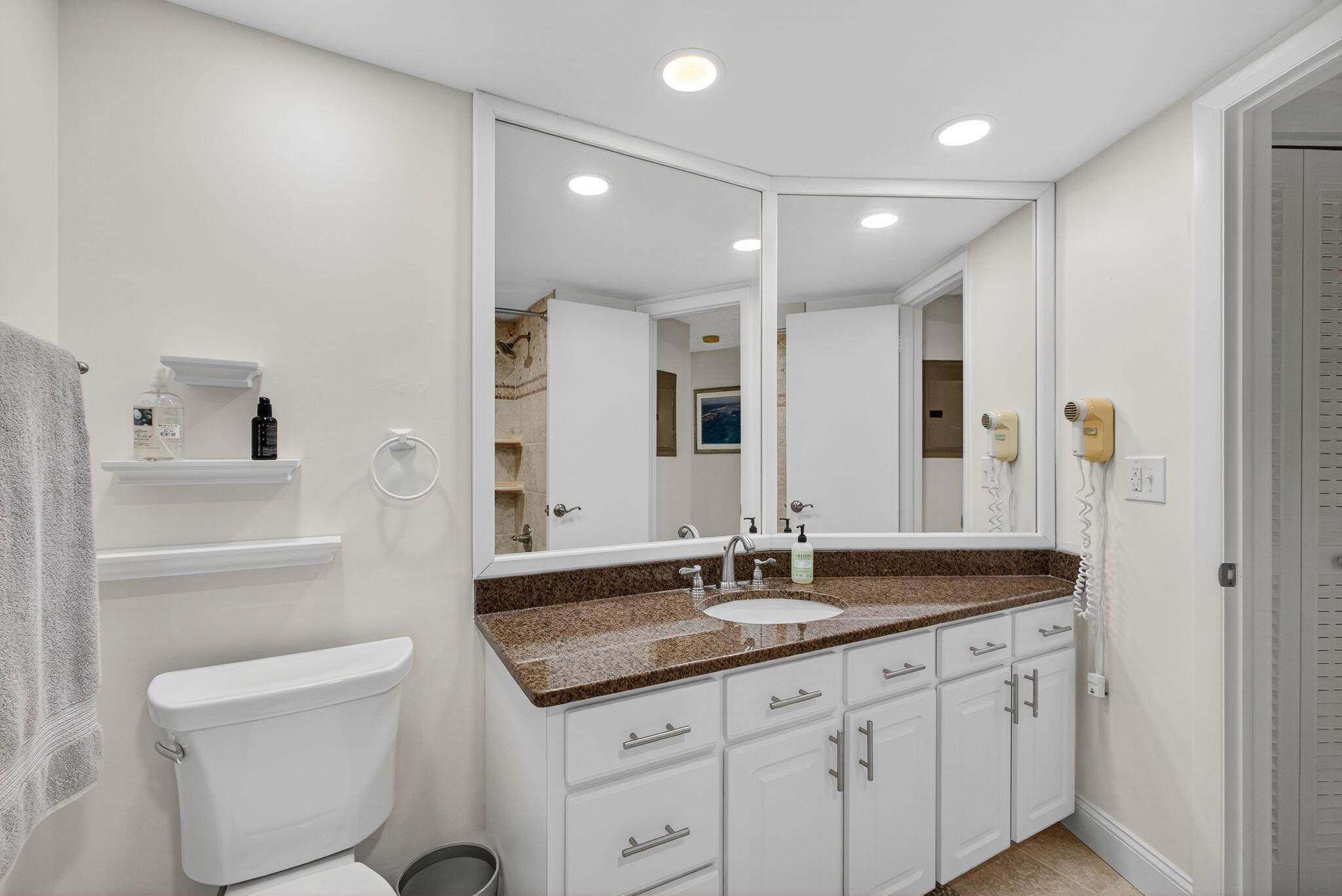 PHOENIX TOWERS CONDO - Residential Lease