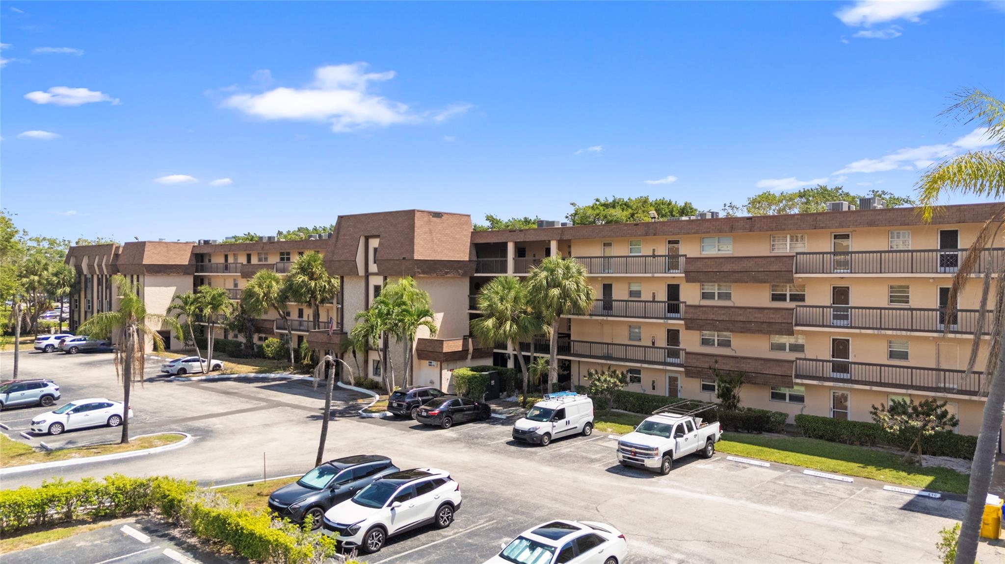 Step into this spacious and beautifully updated condo featuring 2 bedrooms, 2 bathrooms, plus a versatile den with a privacy door perfect as a third bedroom, home office, or guest space.
Enjoy the open-concept kitchen with updates, a large laundry room for added convenience, and a large primary suite with walk-in closets and a double-sink vanity.
Located in a secure, well-maintained building, this home offers the best of East Boca living—just 1.5 miles from the ocean and minutes to the vibrant dining and nightlife of Atlantic Avenue, A+ Schools, as well as nearby shops and conveniences.
Don't miss this incredible opportunity to own in one of Boca Raton’s most sought-after areas!
