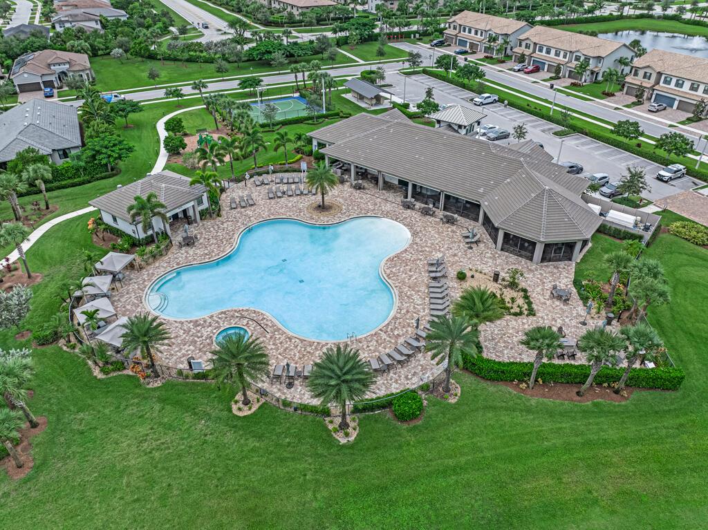 FIELDS AT GULFSTREAM POLO - Residential