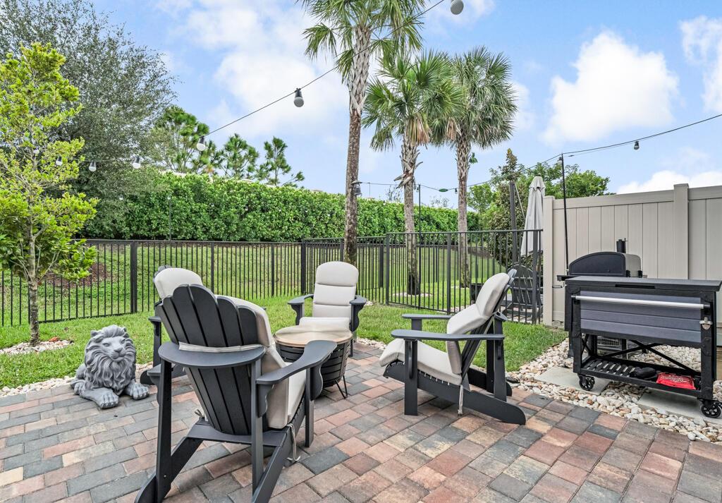 FIELDS AT GULFSTREAM POLO - Residential