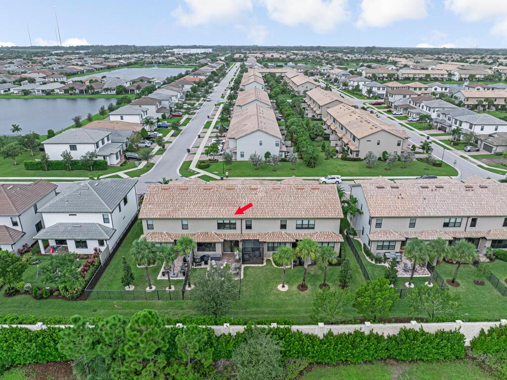 FIELDS AT GULFSTREAM POLO - Residential