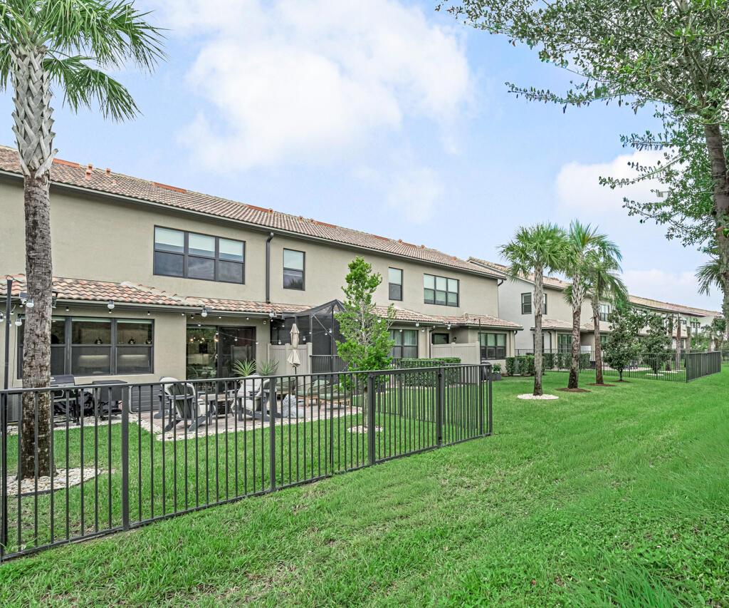 FIELDS AT GULFSTREAM POLO - Residential