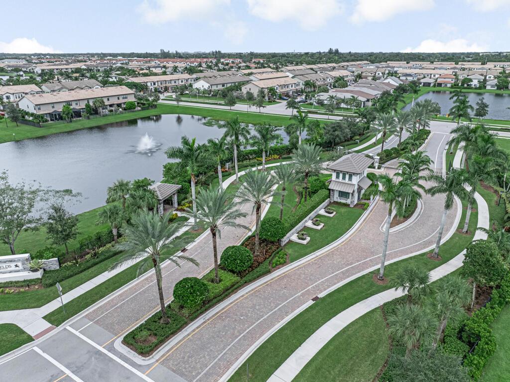 FIELDS AT GULFSTREAM POLO - Residential