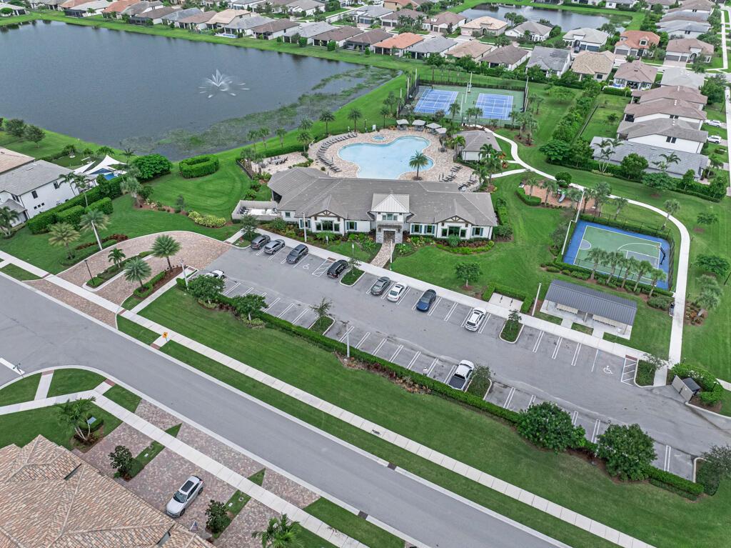 FIELDS AT GULFSTREAM POLO - Residential