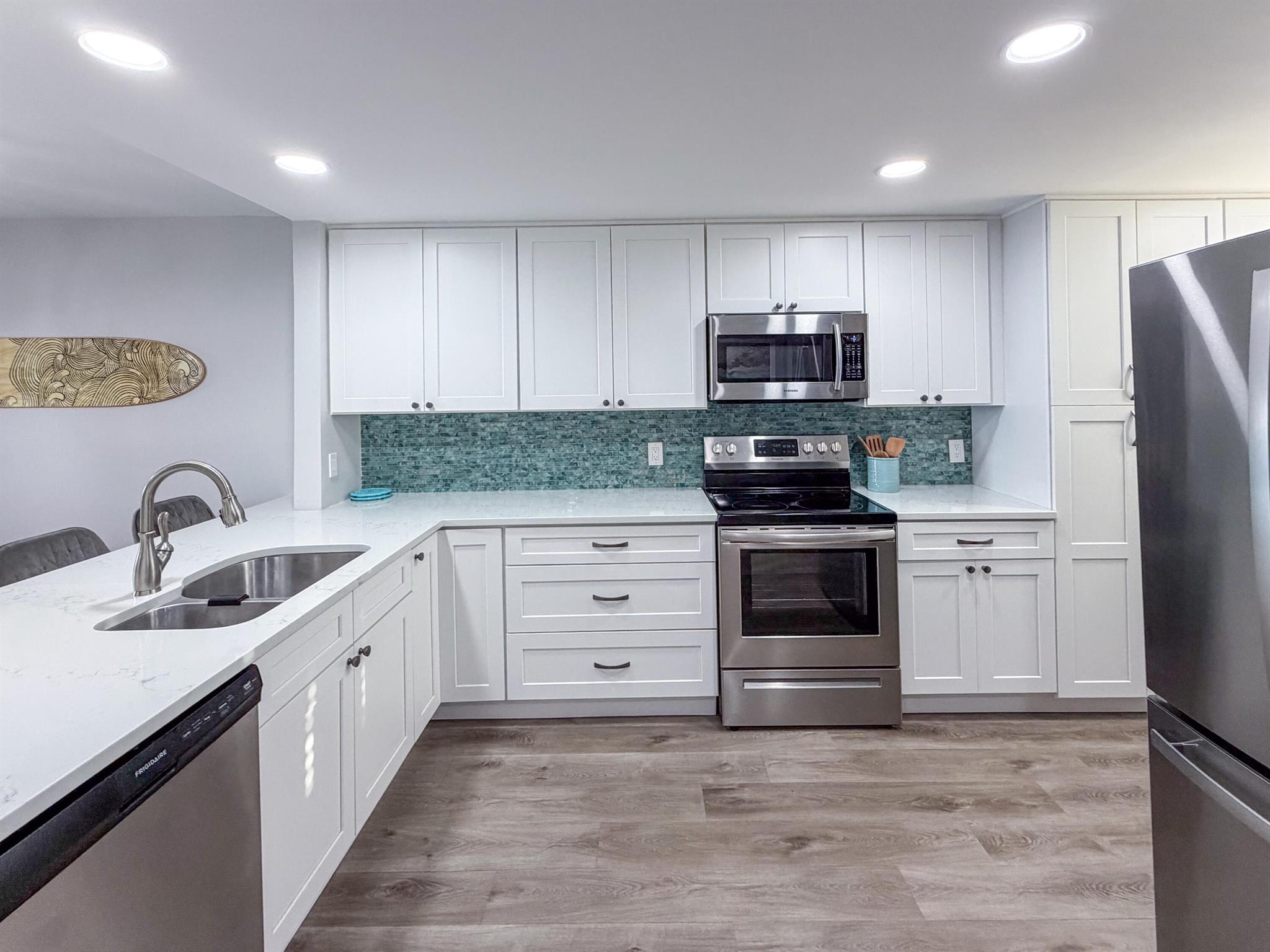 ATLANTIS III BY THE SEA, - Residential