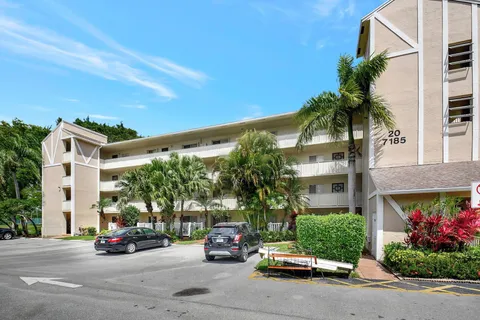 7185 Huntington Lane Unit 301, Delray Beach, FL 33446 - MLS#: R10977029