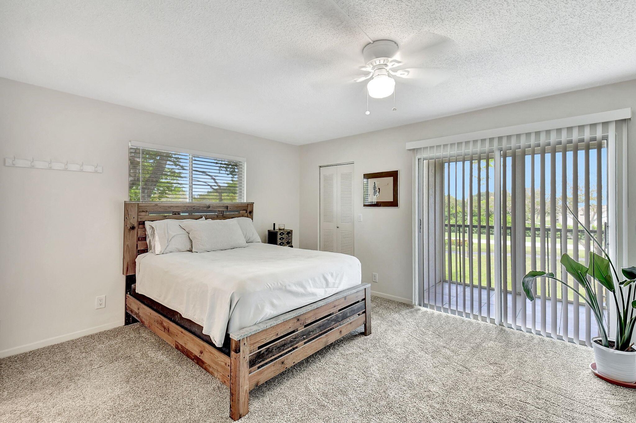 7185 Huntington Lane 301