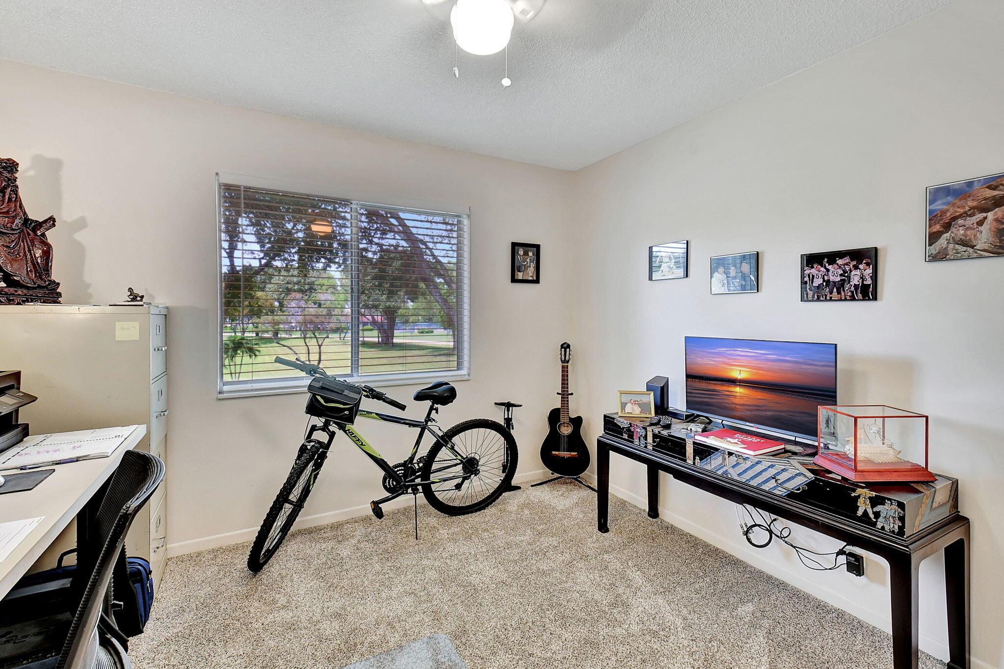 7185 Huntington Lane 301
