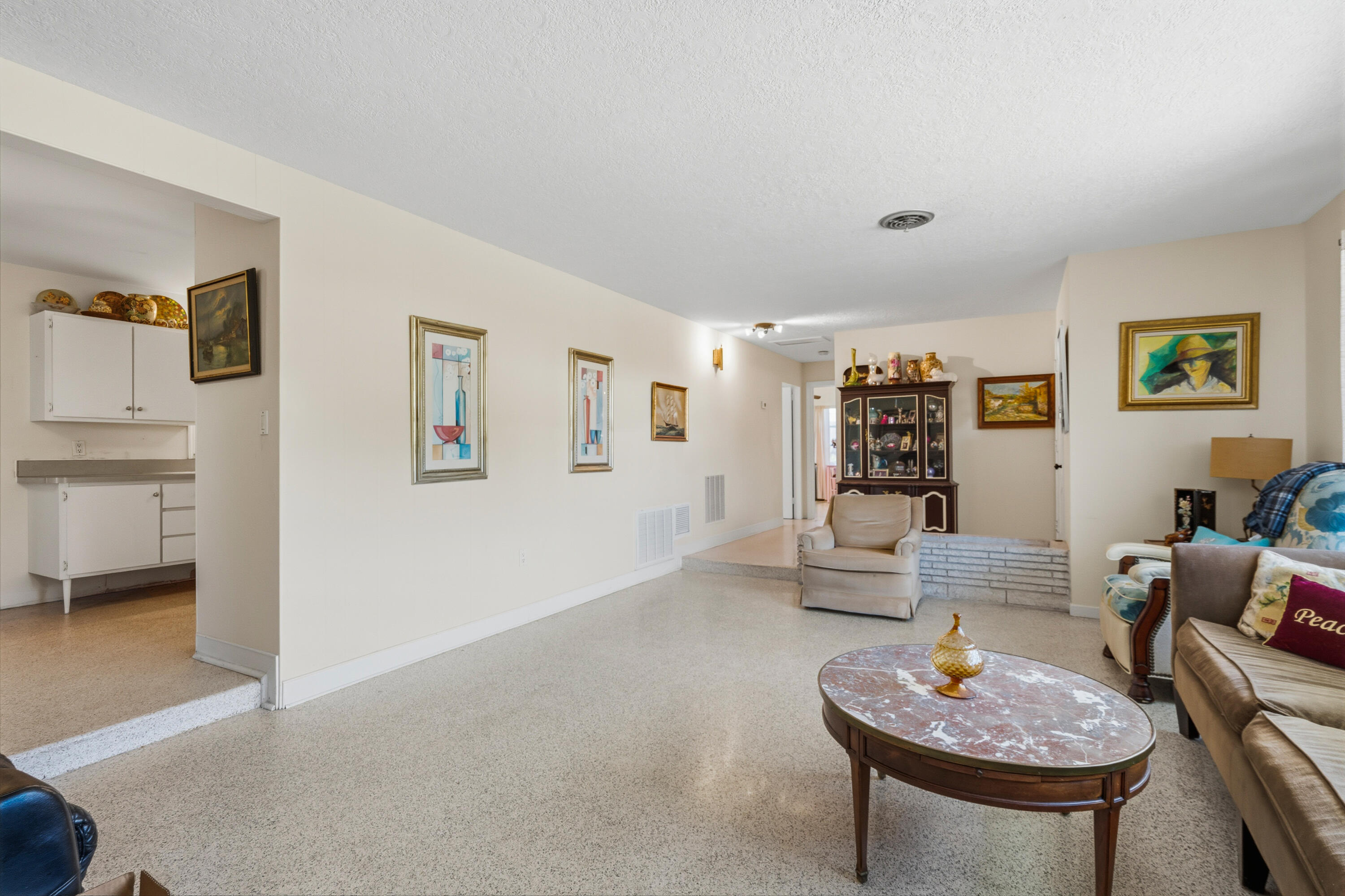ARCH HEIGHTS - Residential