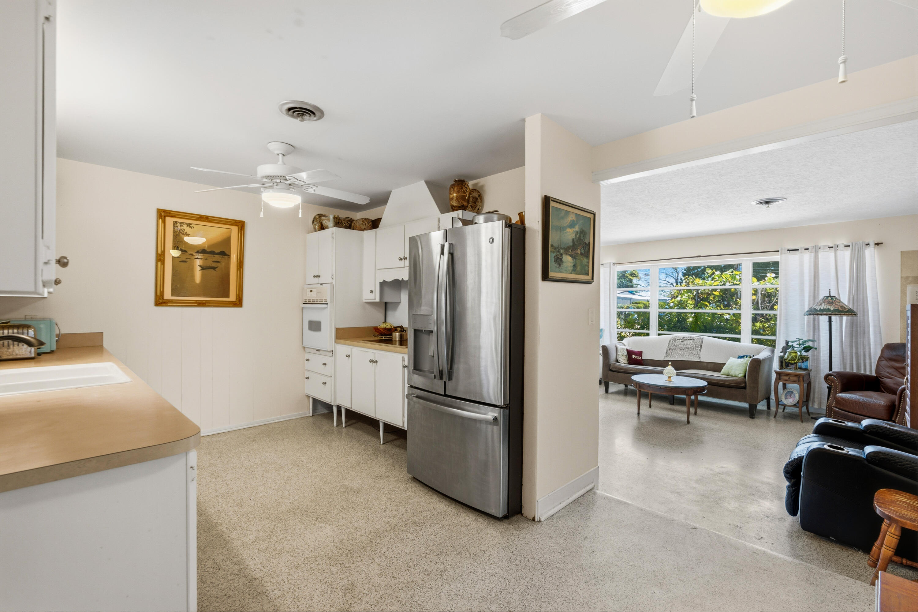 ARCH HEIGHTS - Residential