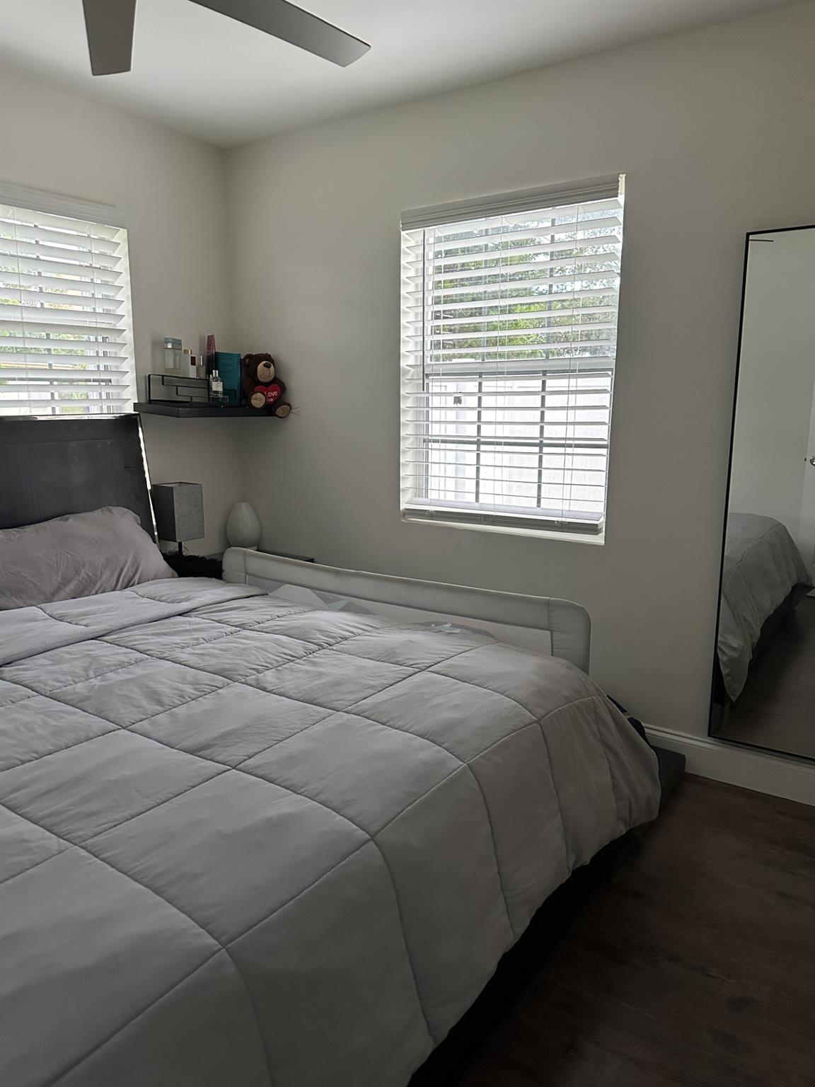 Cresthaven 2 34-49 B - Residential Lease