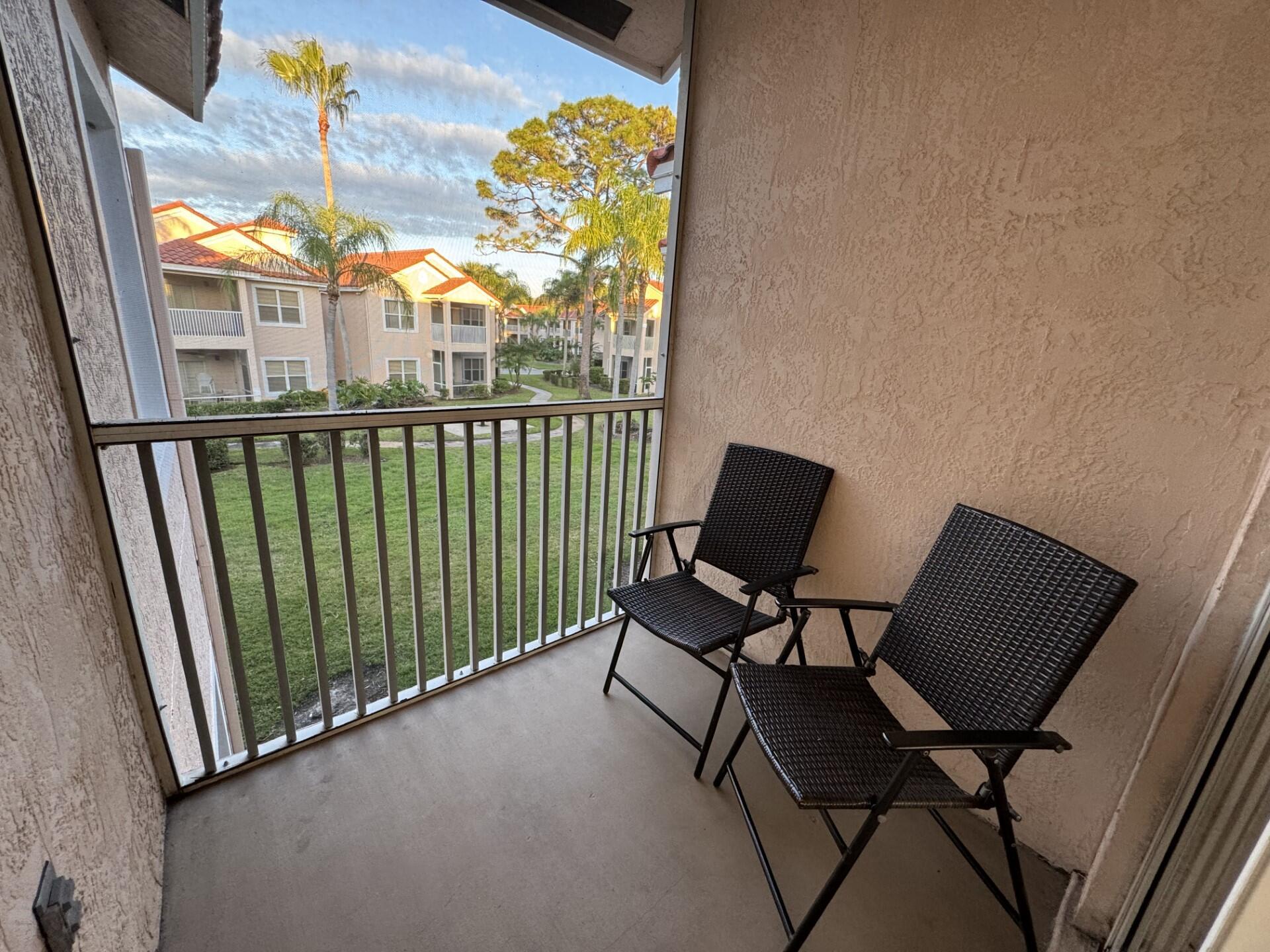 GOLF VILLAS II CONDOMINIU - Residential Lease