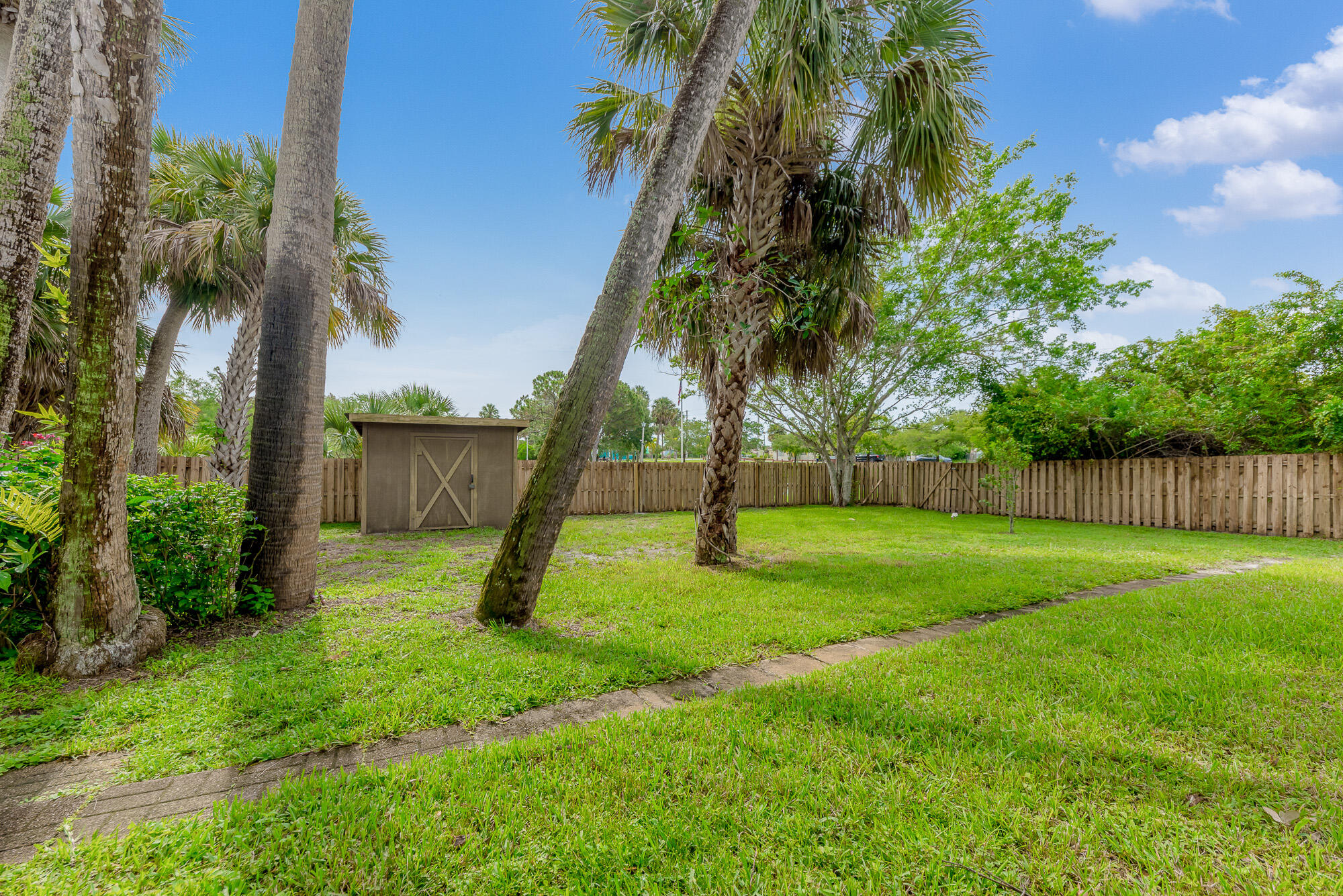 HIGHLANDS SUBDIVISION - Residential Lease