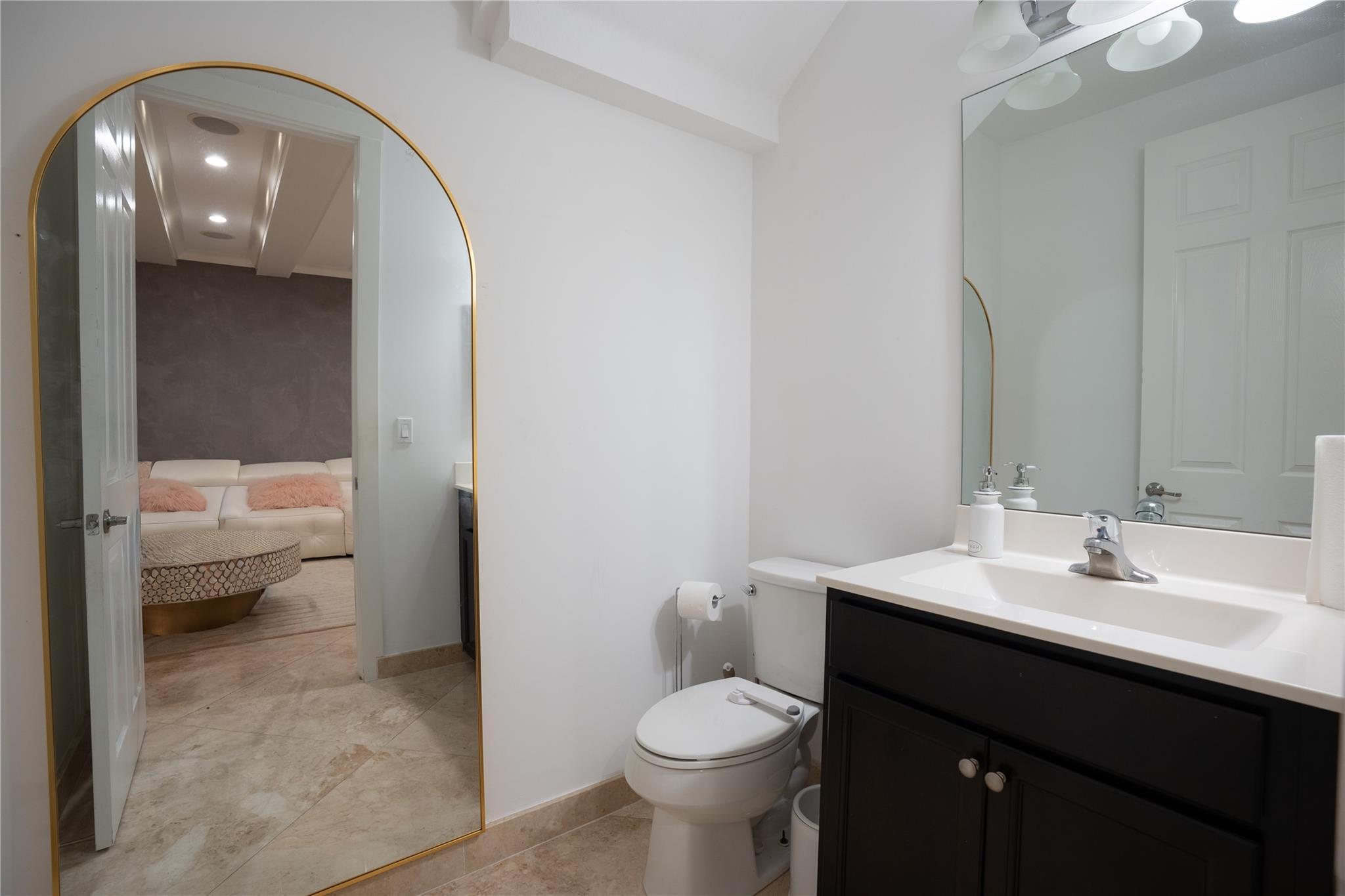 Simonton Court 176-49 B - Residential Lease