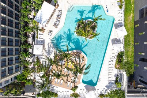 601 NE 1st Avenue 3905 Miami FL 33132