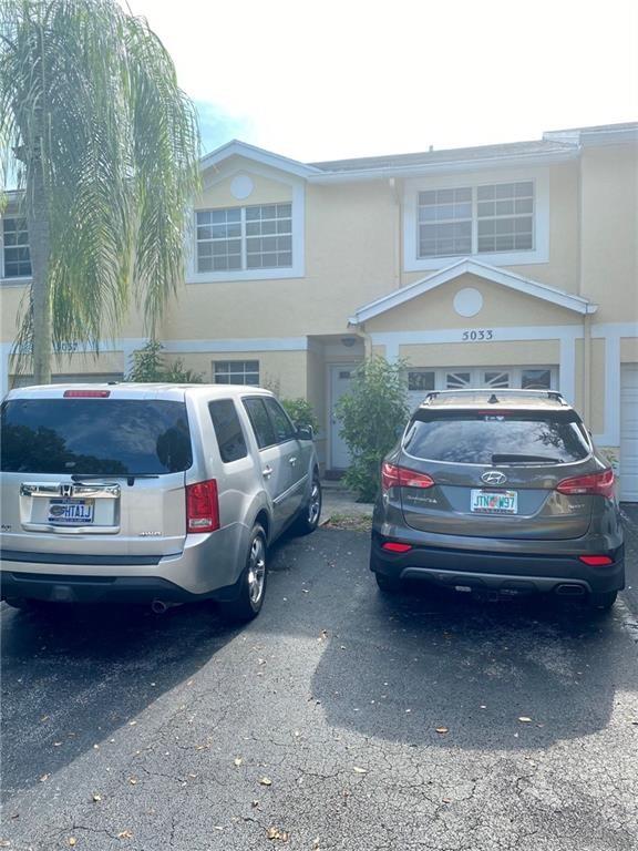 Nicely maintained 3 bedroom, 2.5 bath townhome in Cooper City. One car garage, full size washer and dryer IN unit. Comfortable covered back patio. Close to major highways, shopping and entertainment. Community pool and walking distance to parks and trails. Move-in date available 11.15.2025. Please see broker remarks for showing instructions.