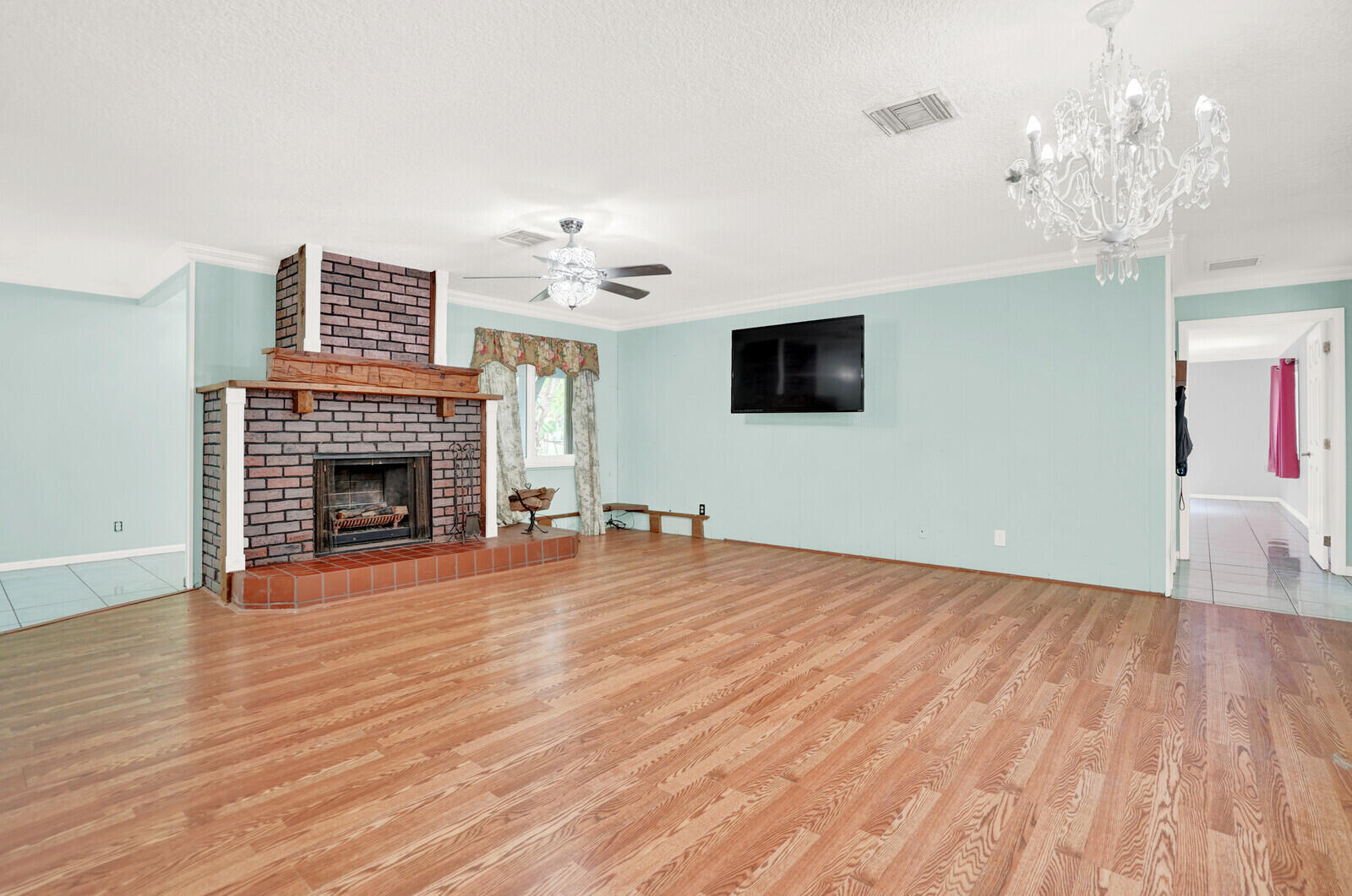 LOXAHATCHEE GROVES - Residential