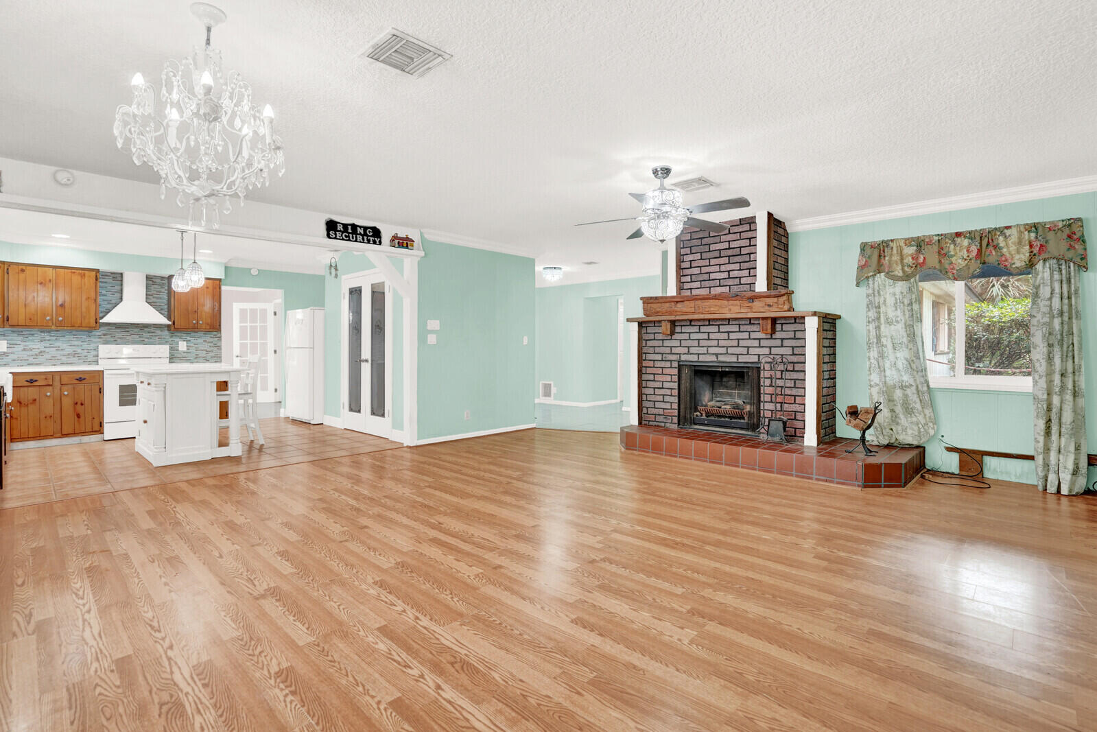 LOXAHATCHEE GROVES - Residential