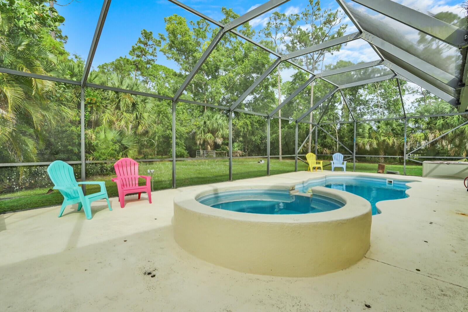 LOXAHATCHEE GROVES - Residential