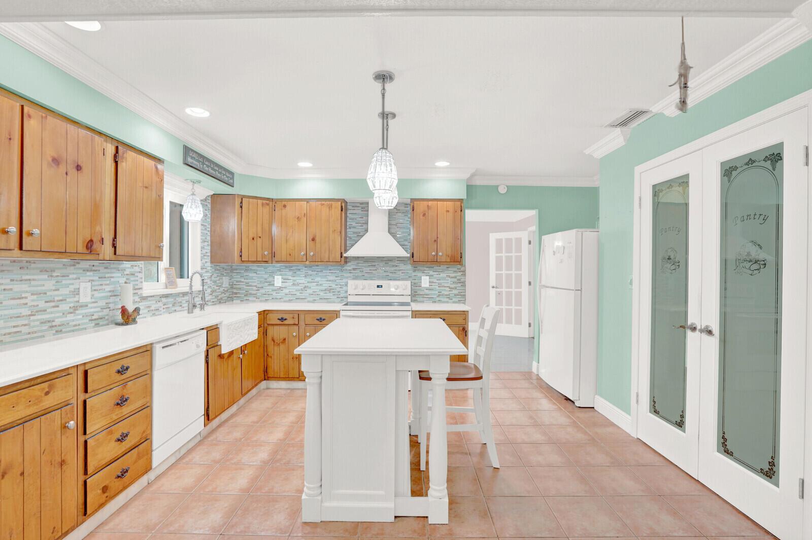 LOXAHATCHEE GROVES - Residential