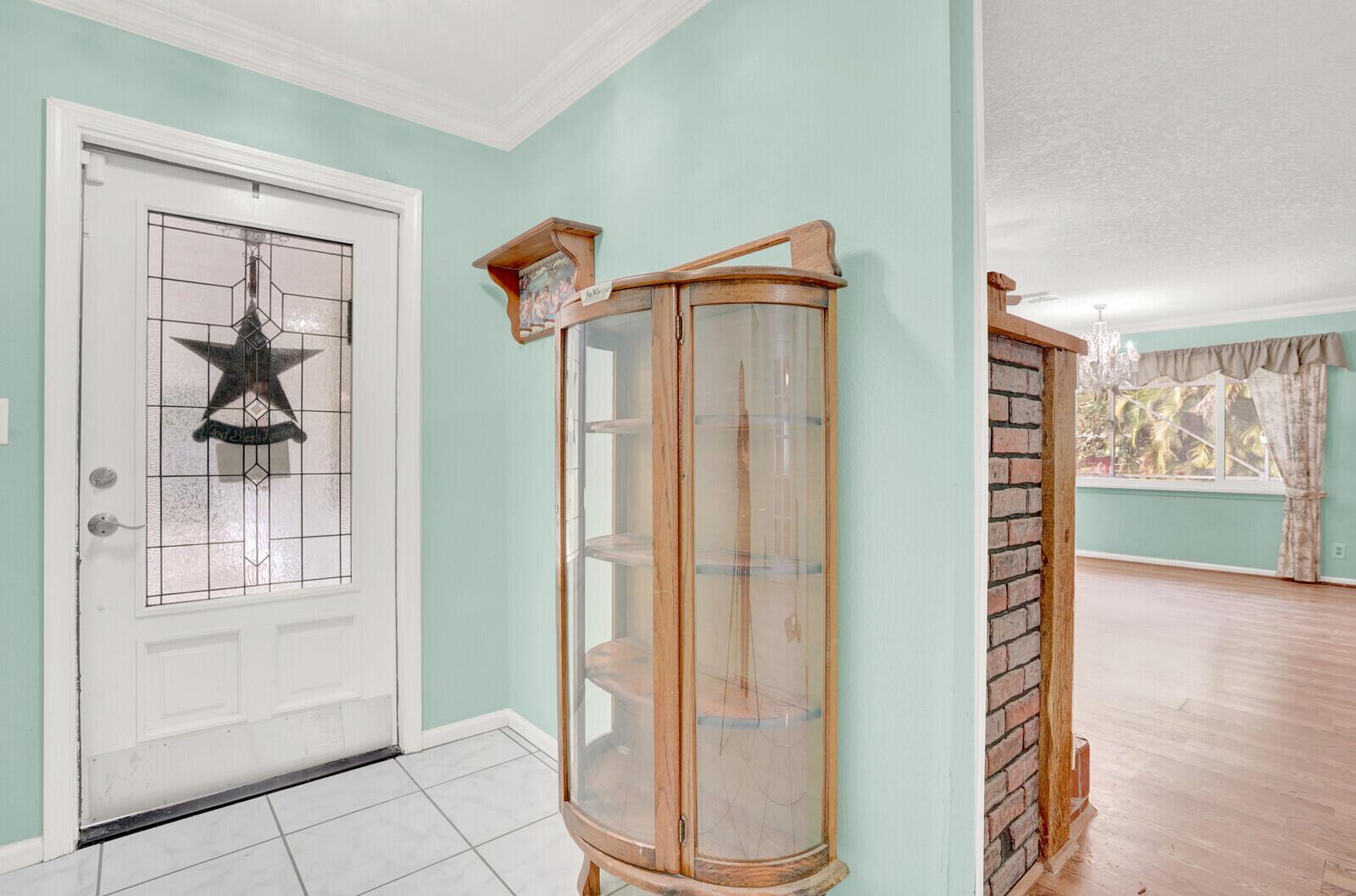 LOXAHATCHEE GROVES - Residential