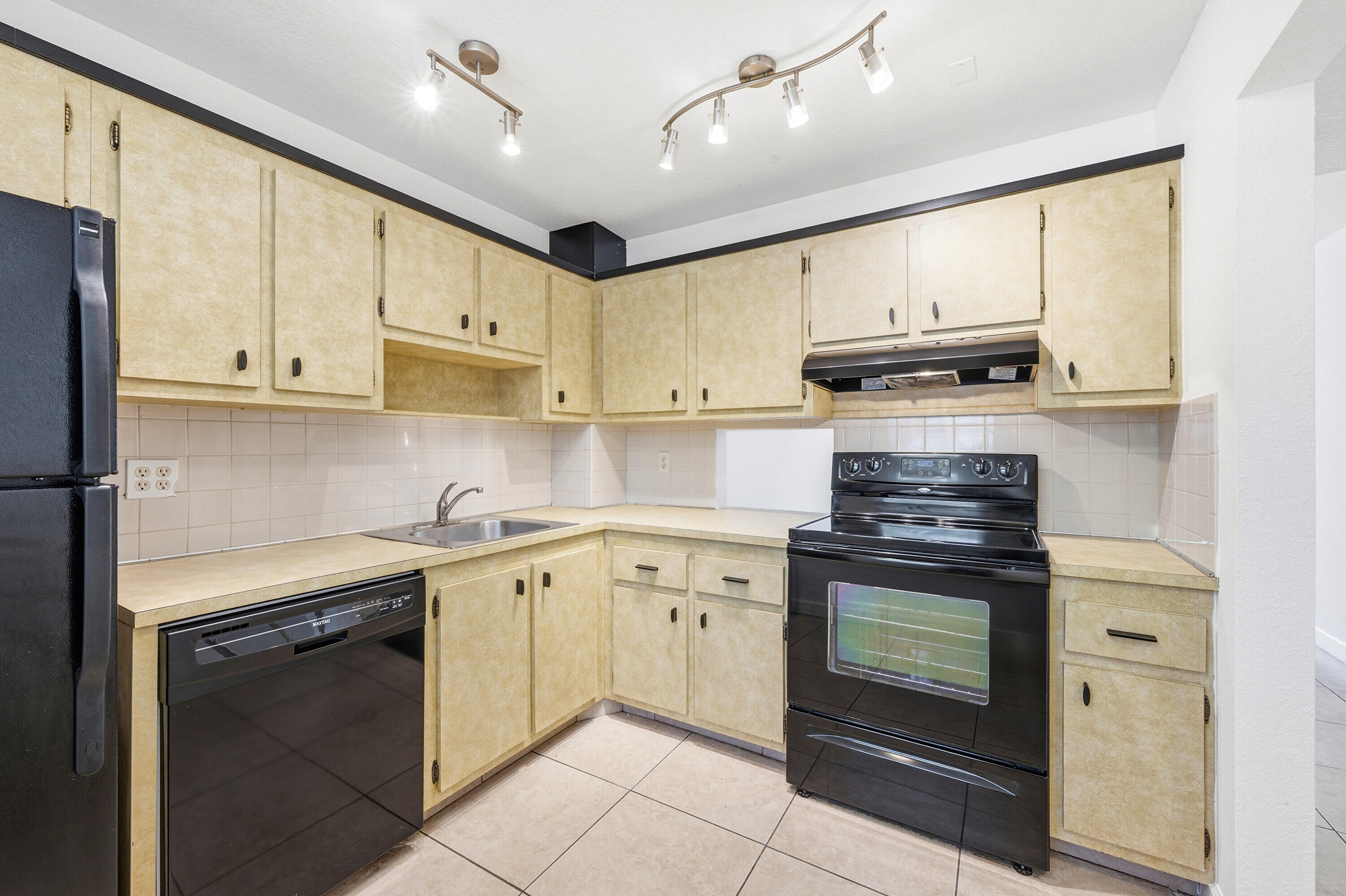 ASHBURY HOUSE - Residential