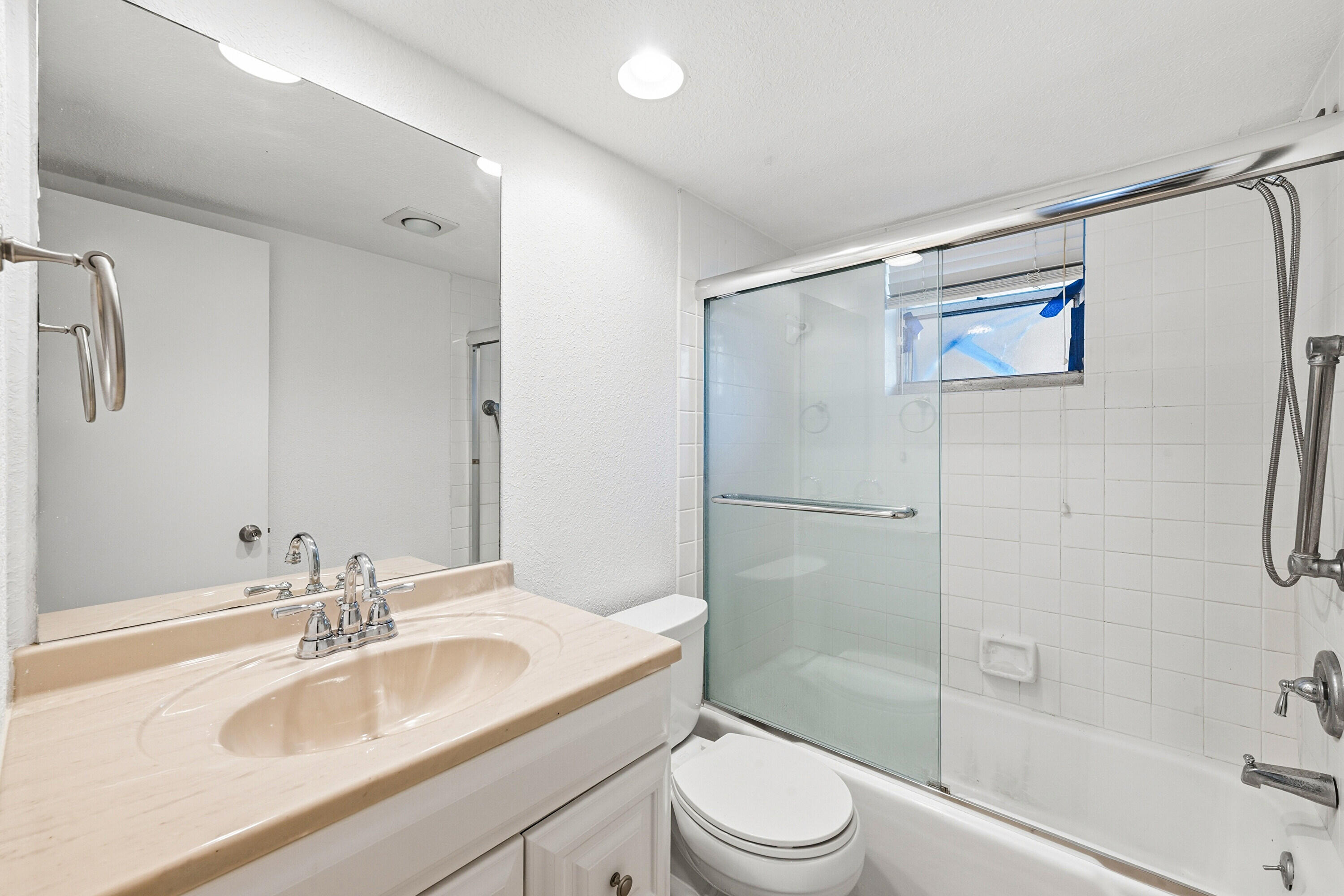 ASHBURY HOUSE - Residential