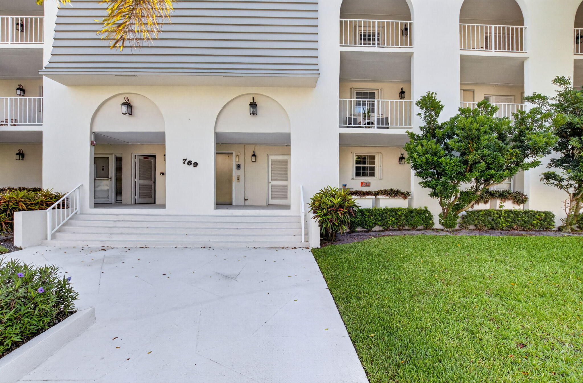 769 Jeffery Street 2104, Boca Raton FL 33487